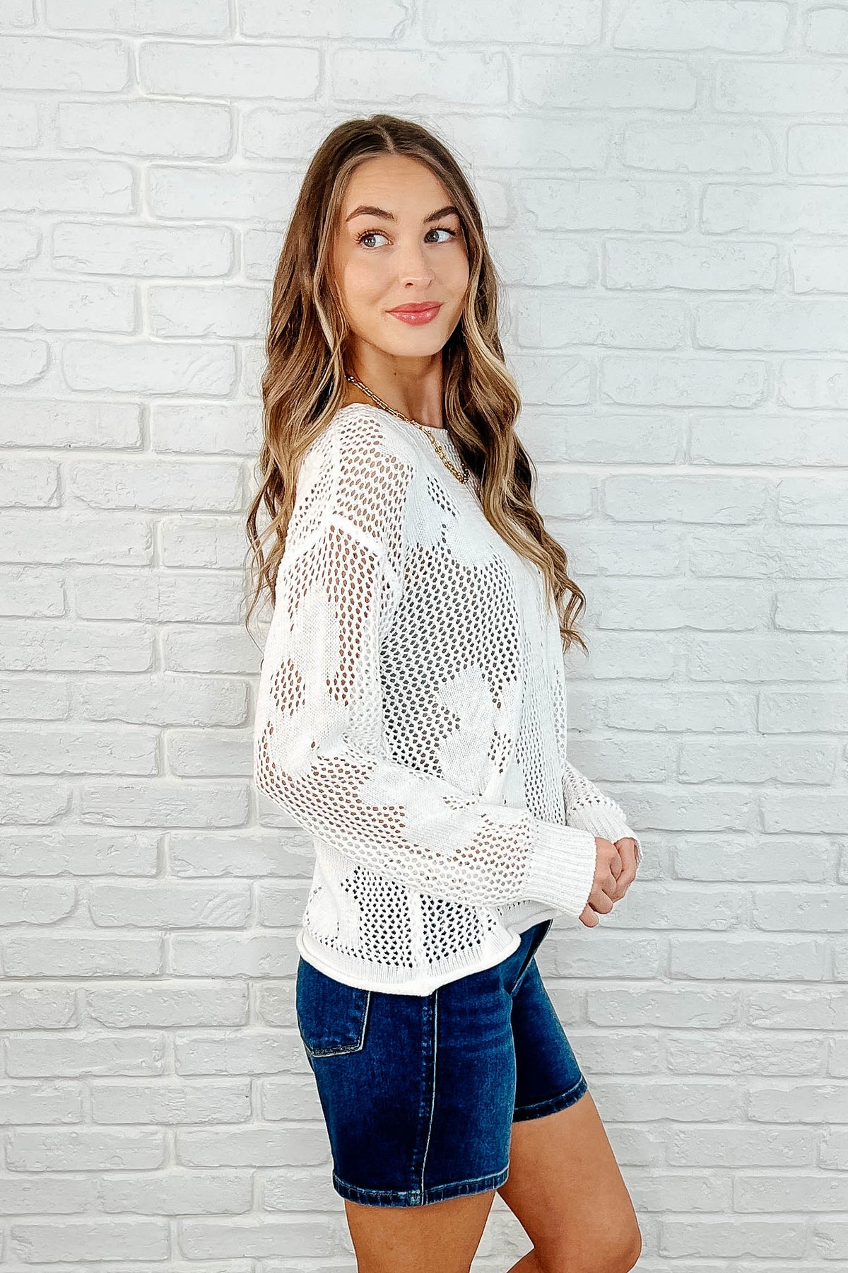 Catch the Breeze Layering Top in Off White - 3/25/2025