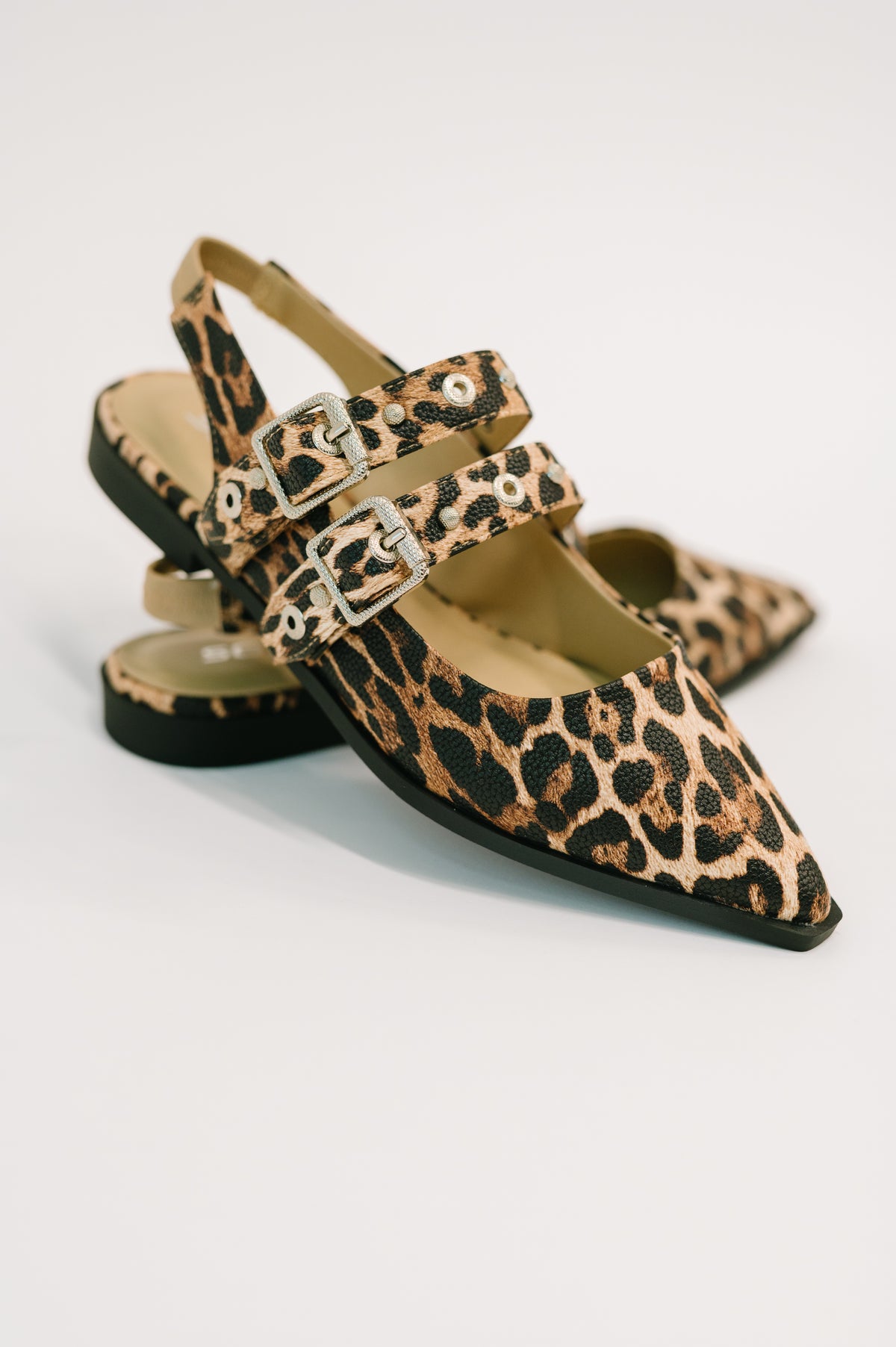 Catwalk Buckle Pointy Toe Flats - 10/28/2025