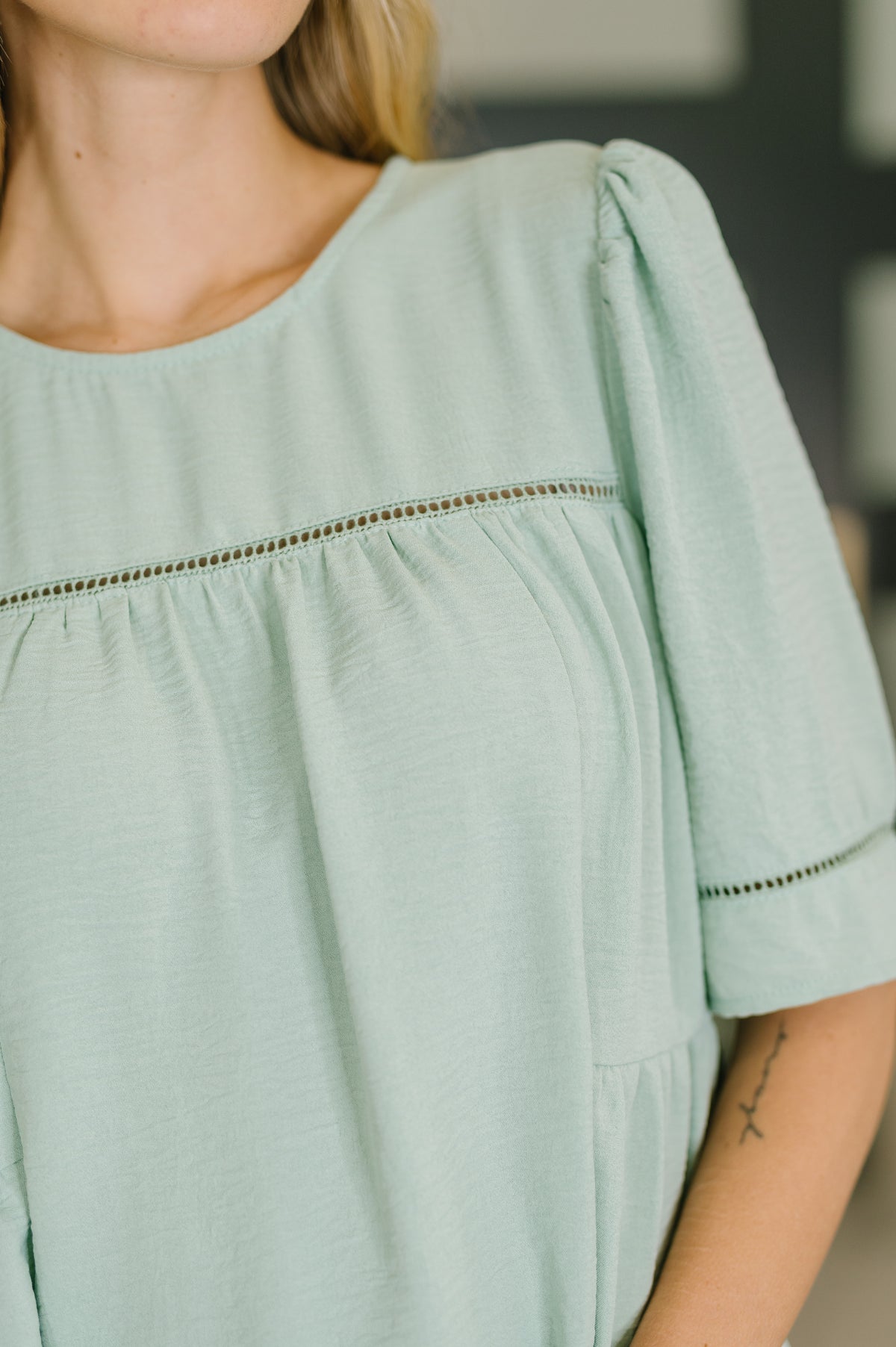 Caught You Looking Crinkle Woven Blouse - 2/20/2026