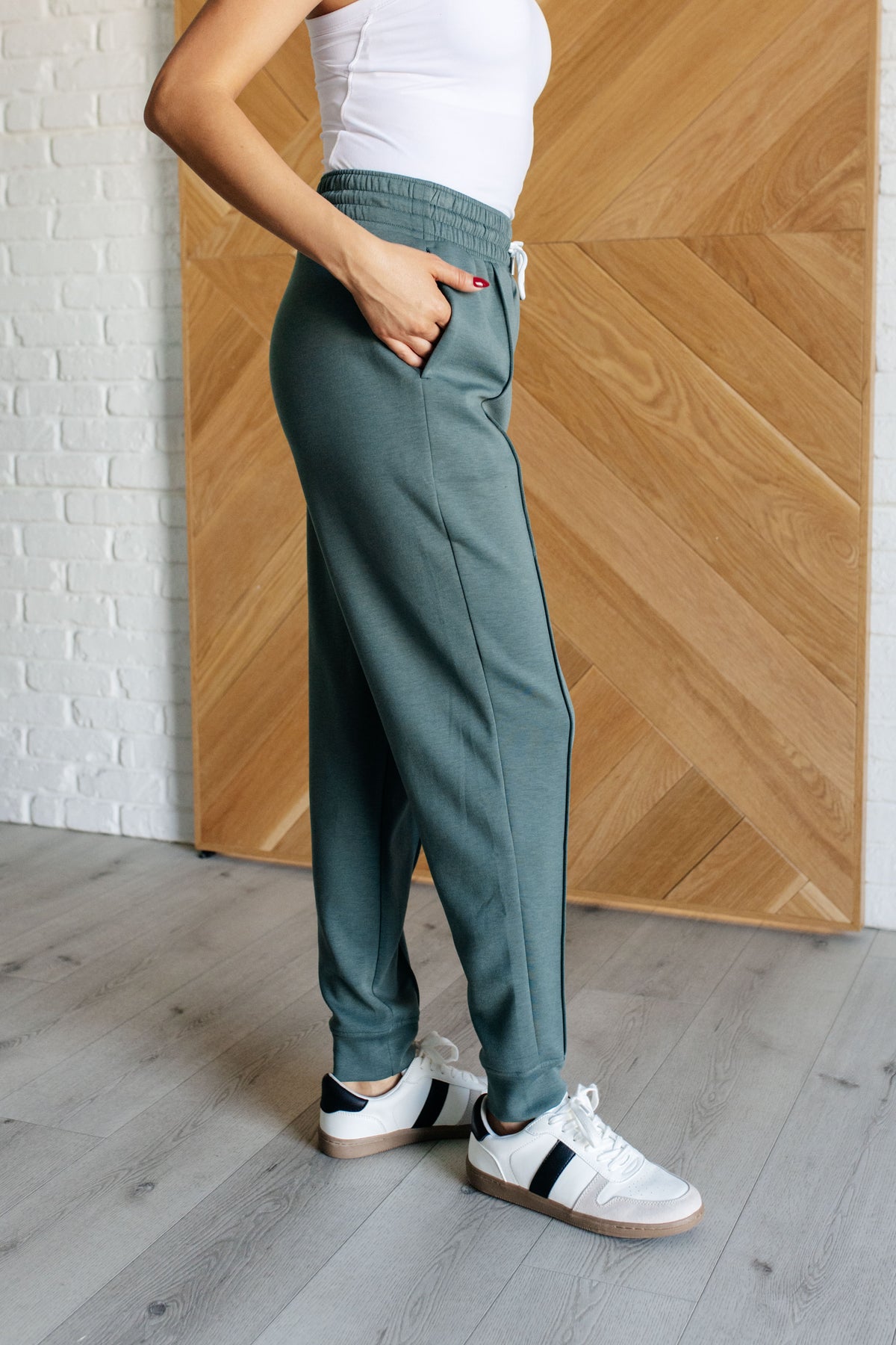 Center Seam Scuba Joggers in Ash Jade - 10/16/2024