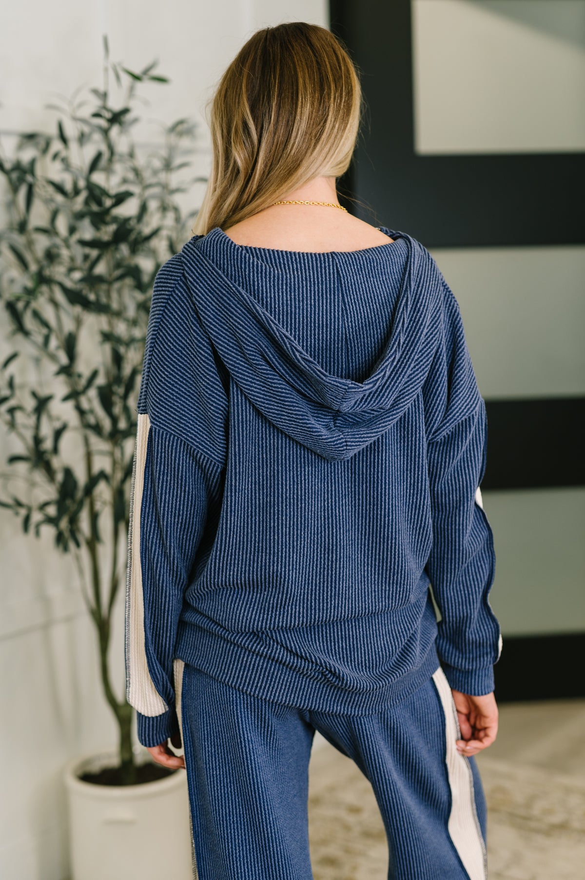 Certified Chiller Contrast Stripe Hoodie in Navy - 9/5/2025