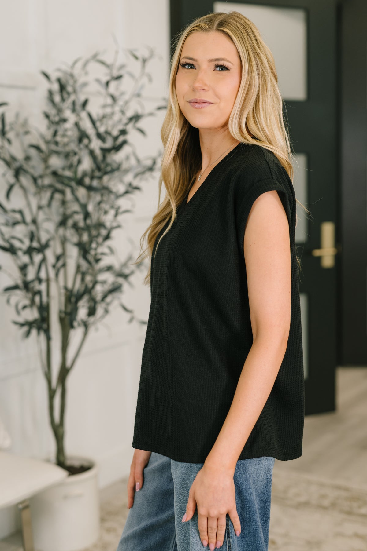 Classic Timeless V-Neck Tee in Black - 5/1/2026