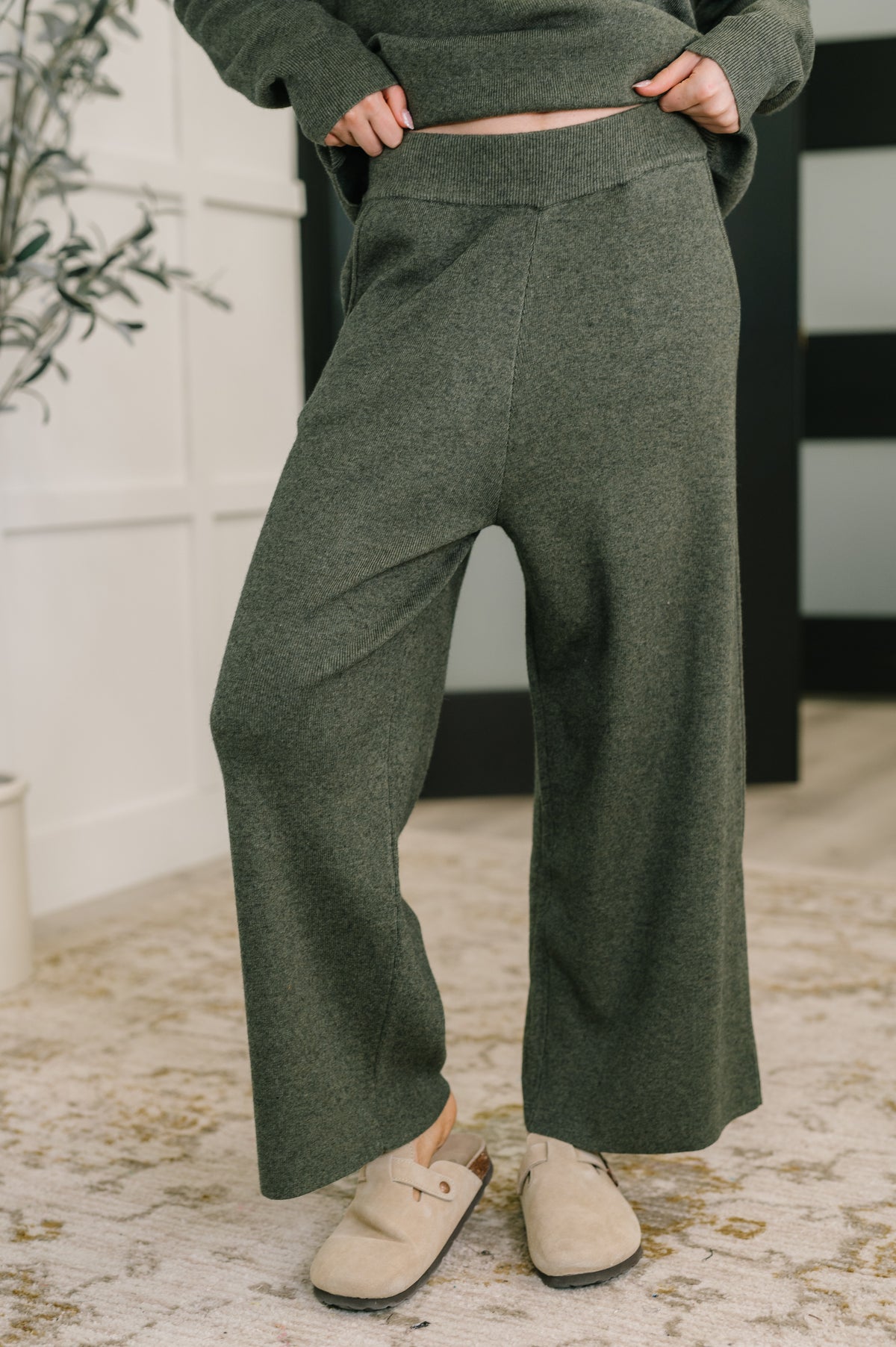 Close Culottes in Moss - 9/26/2025