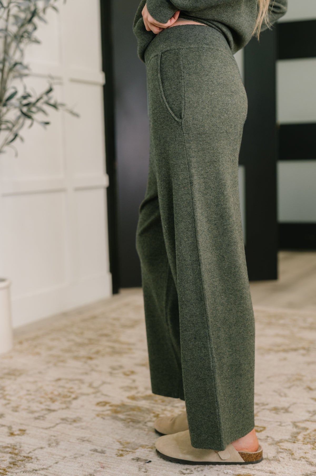 Close Culottes in Moss - 9/26/2025