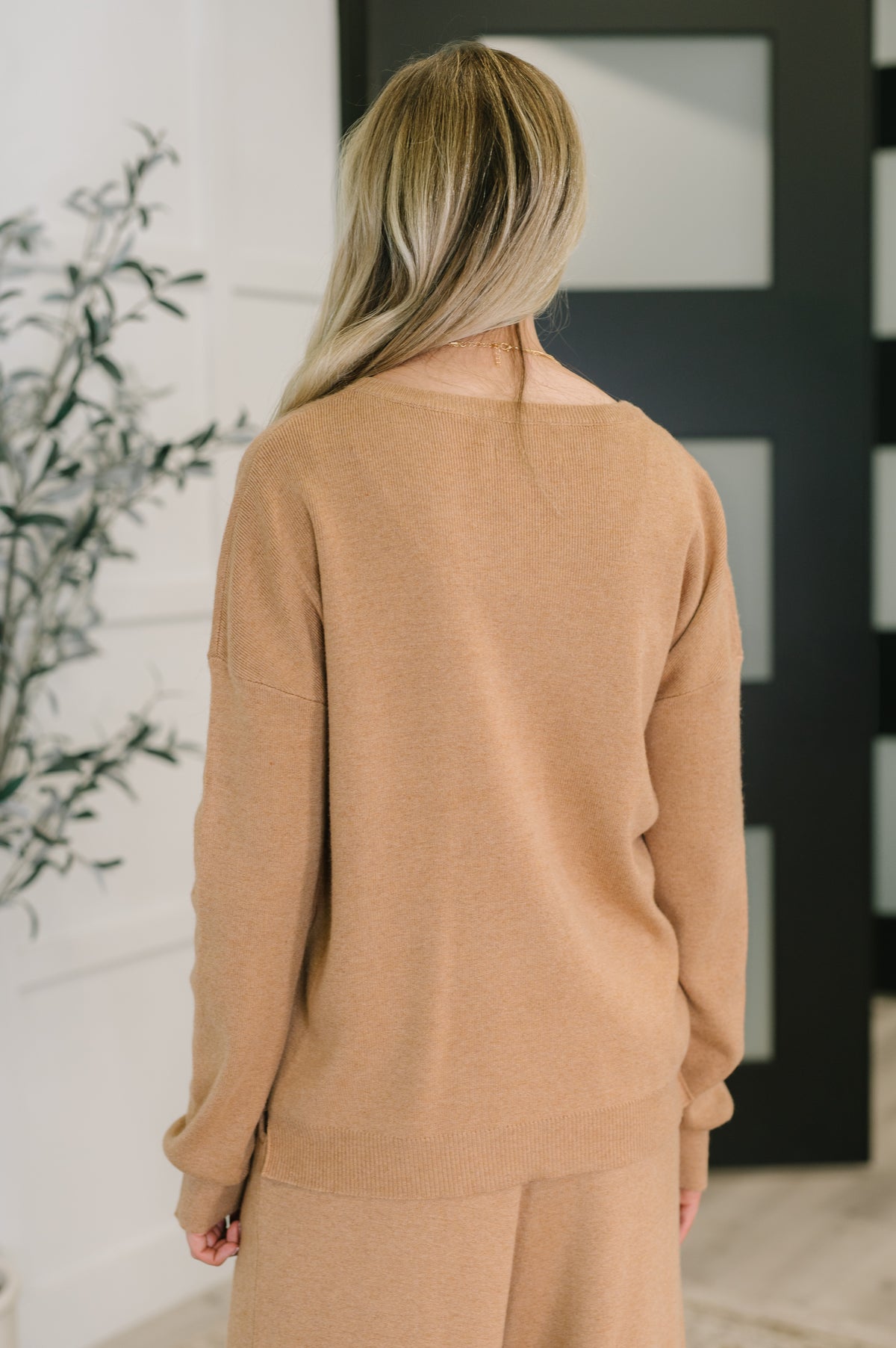 Close Sweater in Camel - 9/26/2025