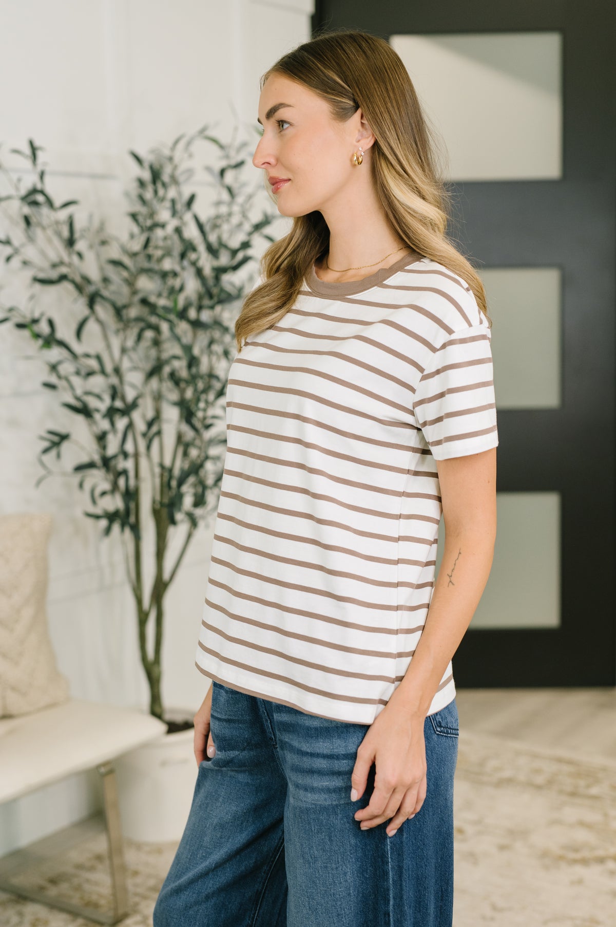 Convincing Argument Casual Tee in Mocha - 9/8/2026