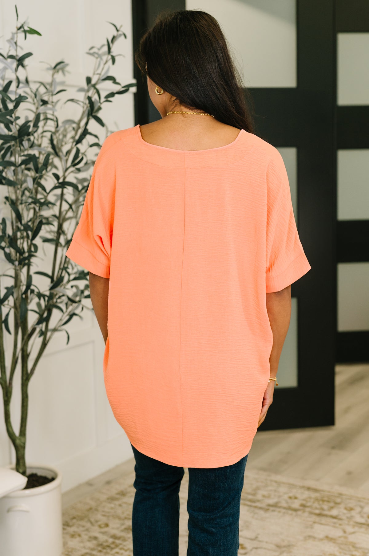 Counter Part Crinkle Woven V-Neck Top in Coral - 2/4/2026