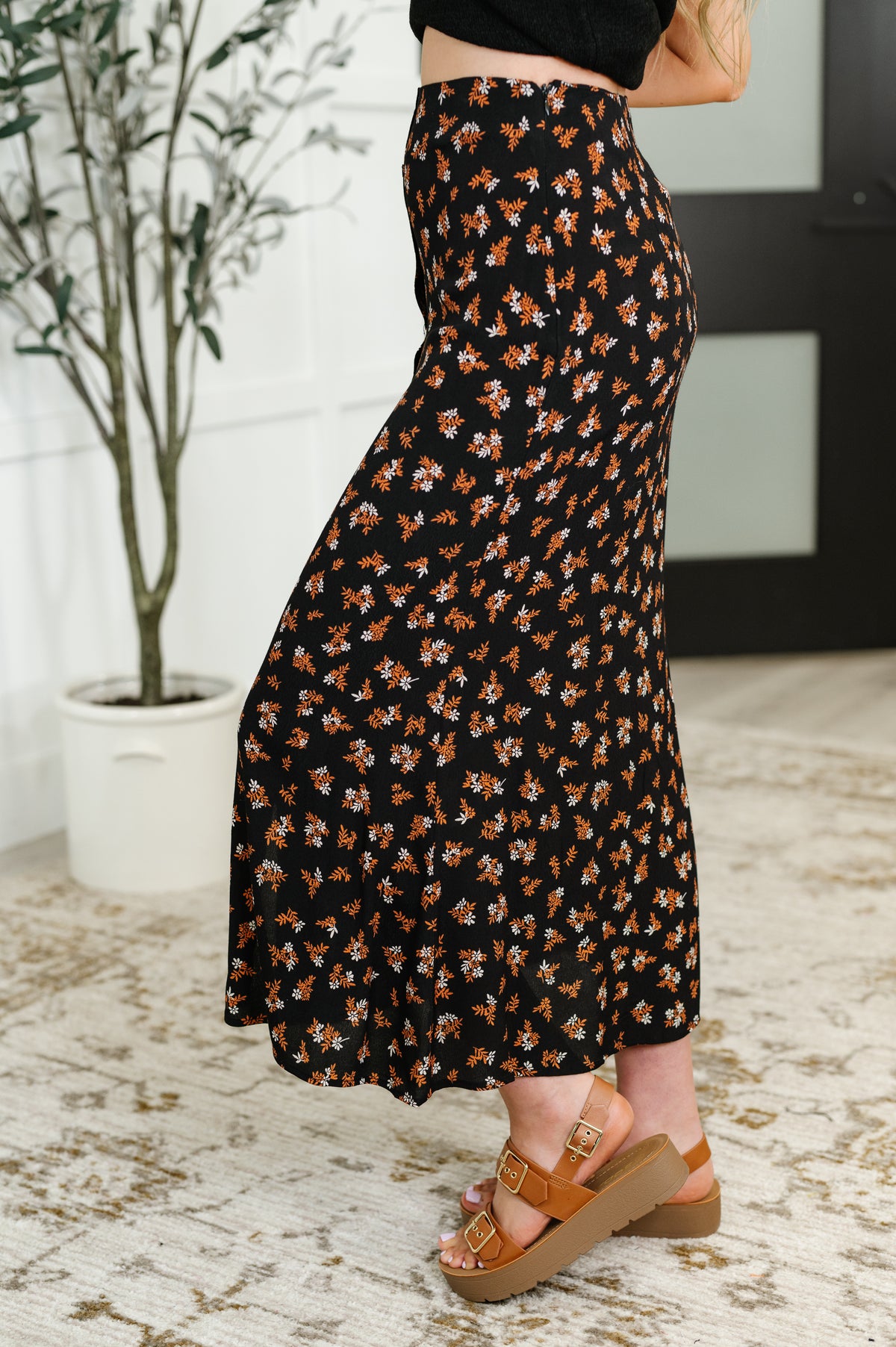 Crisp Kiss Midi Skirt in Rust, White and Black - 7/15/2025