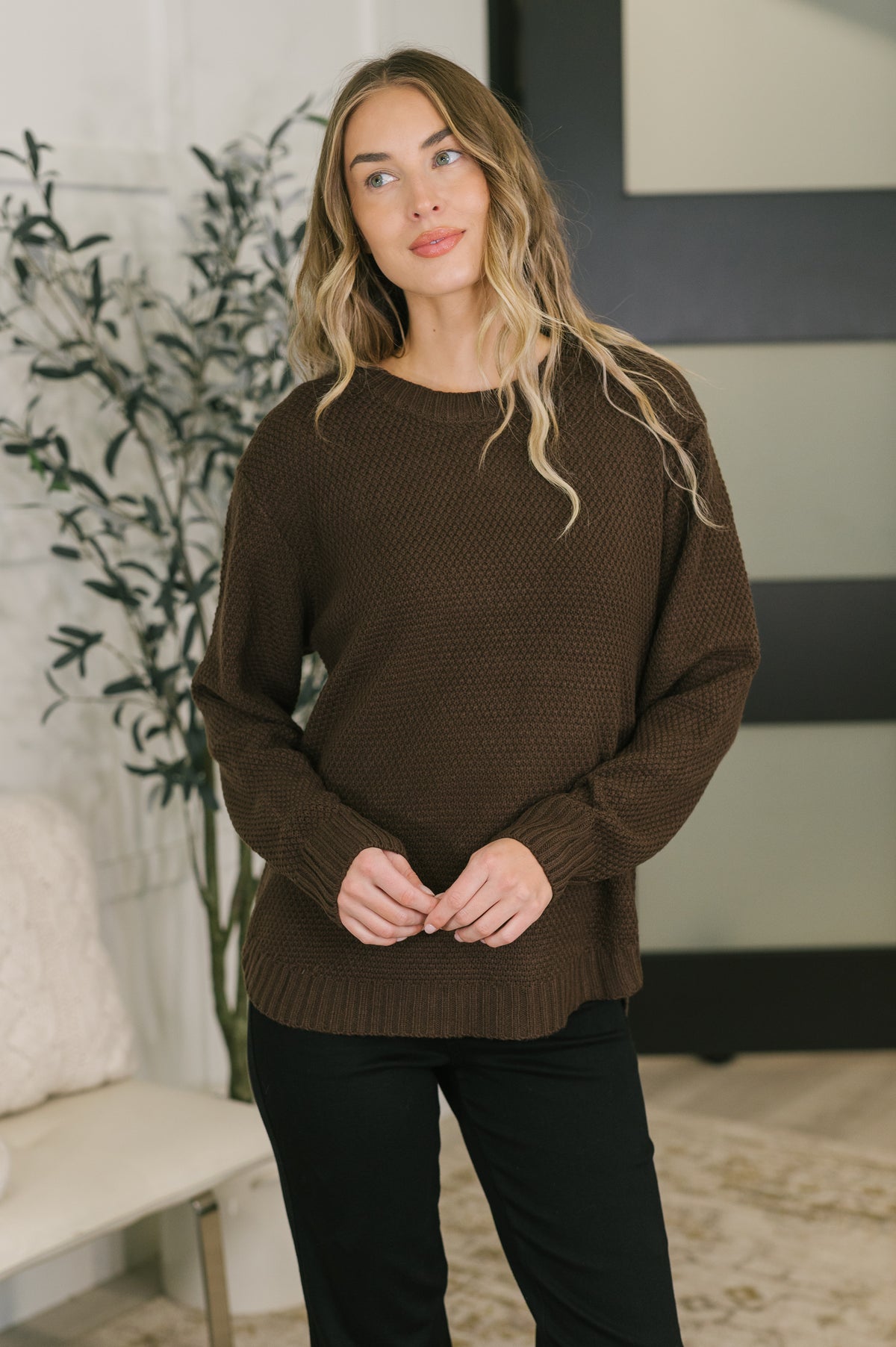 Daily Layer High Low Long Sleeve Waffle Sweater in Chocolate - 11/11/2026