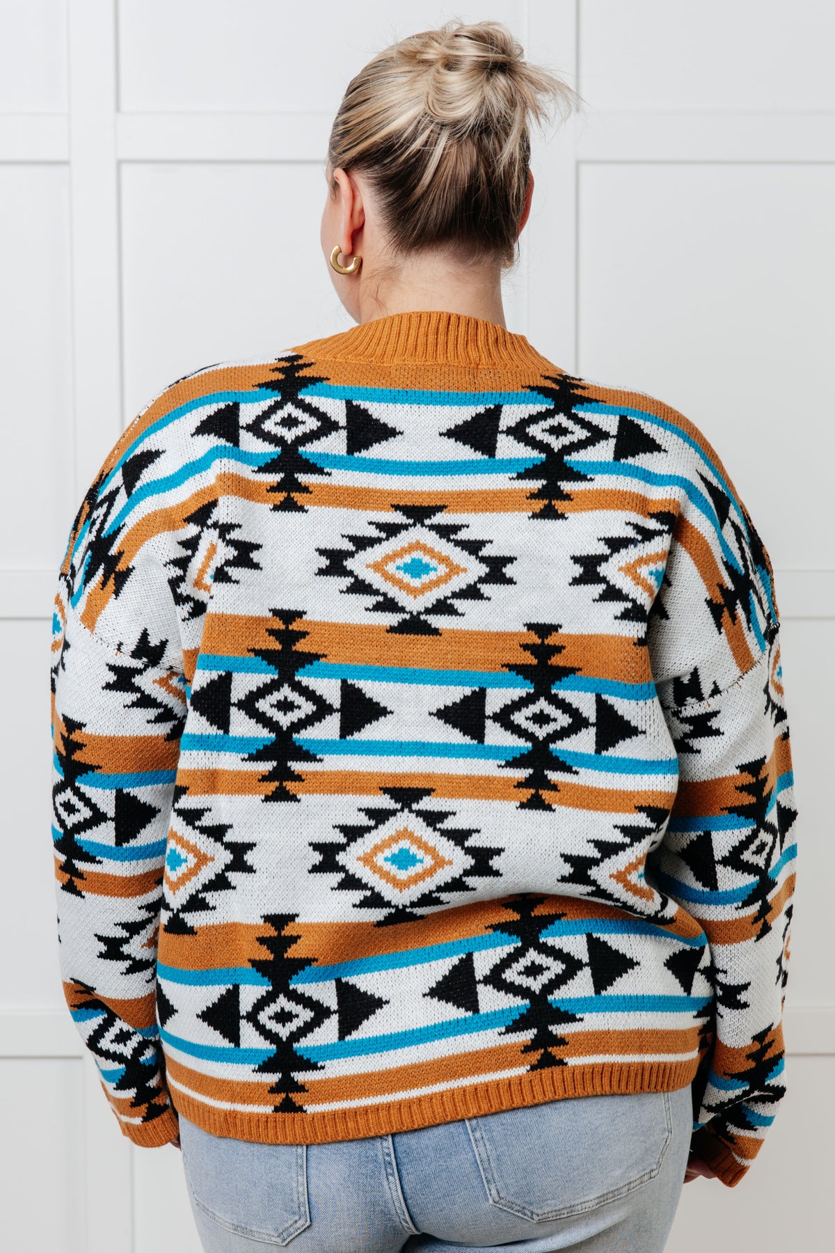 Desert Vibes Geometric Striped Sweater - 11/26/2024