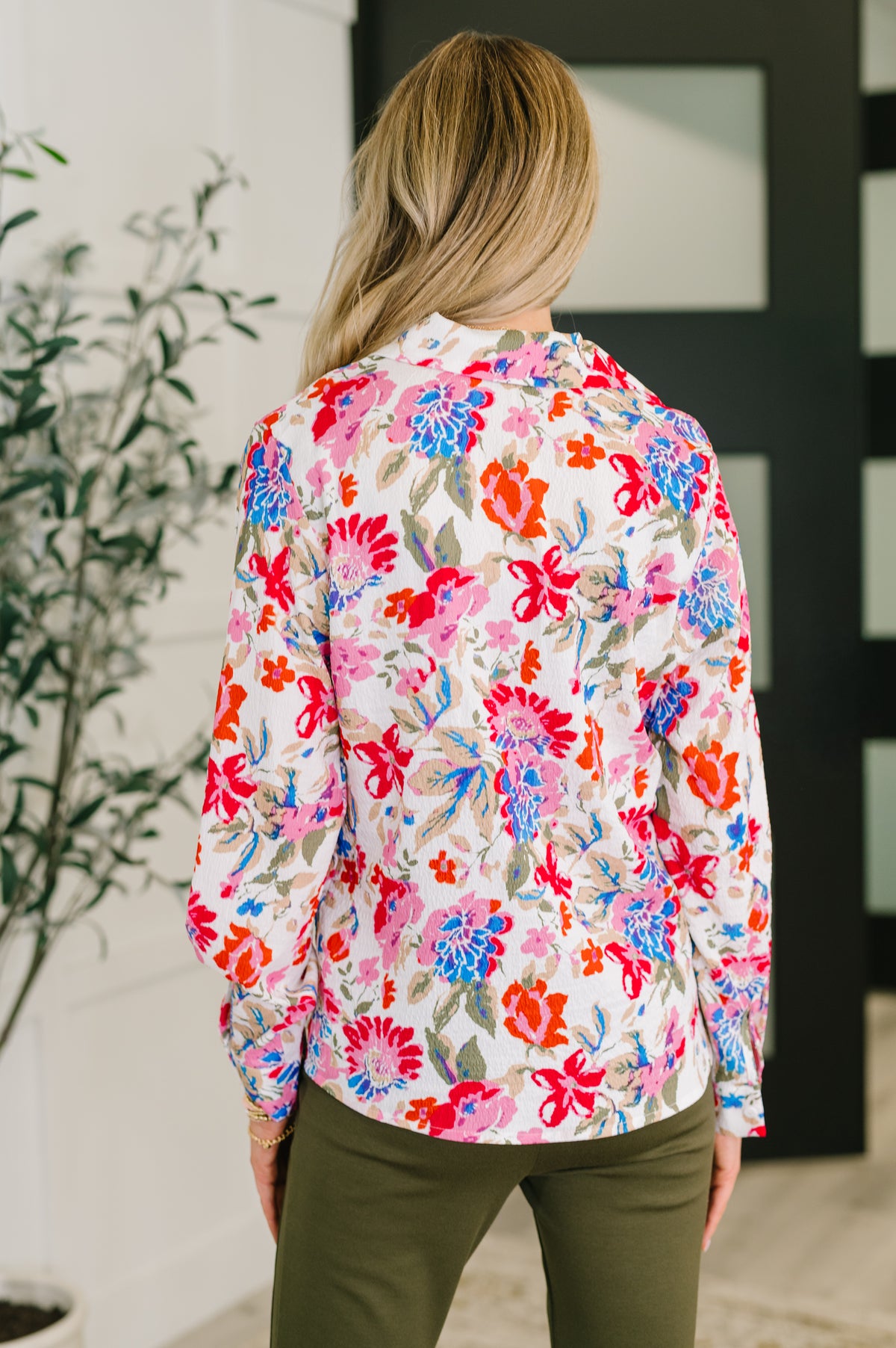 Distinguished Guest Floral Button Down - 9/22/2025