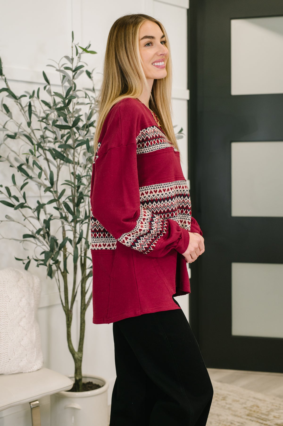 Don't Let Me Miss It Color Block Detail Top - 12/19/2025