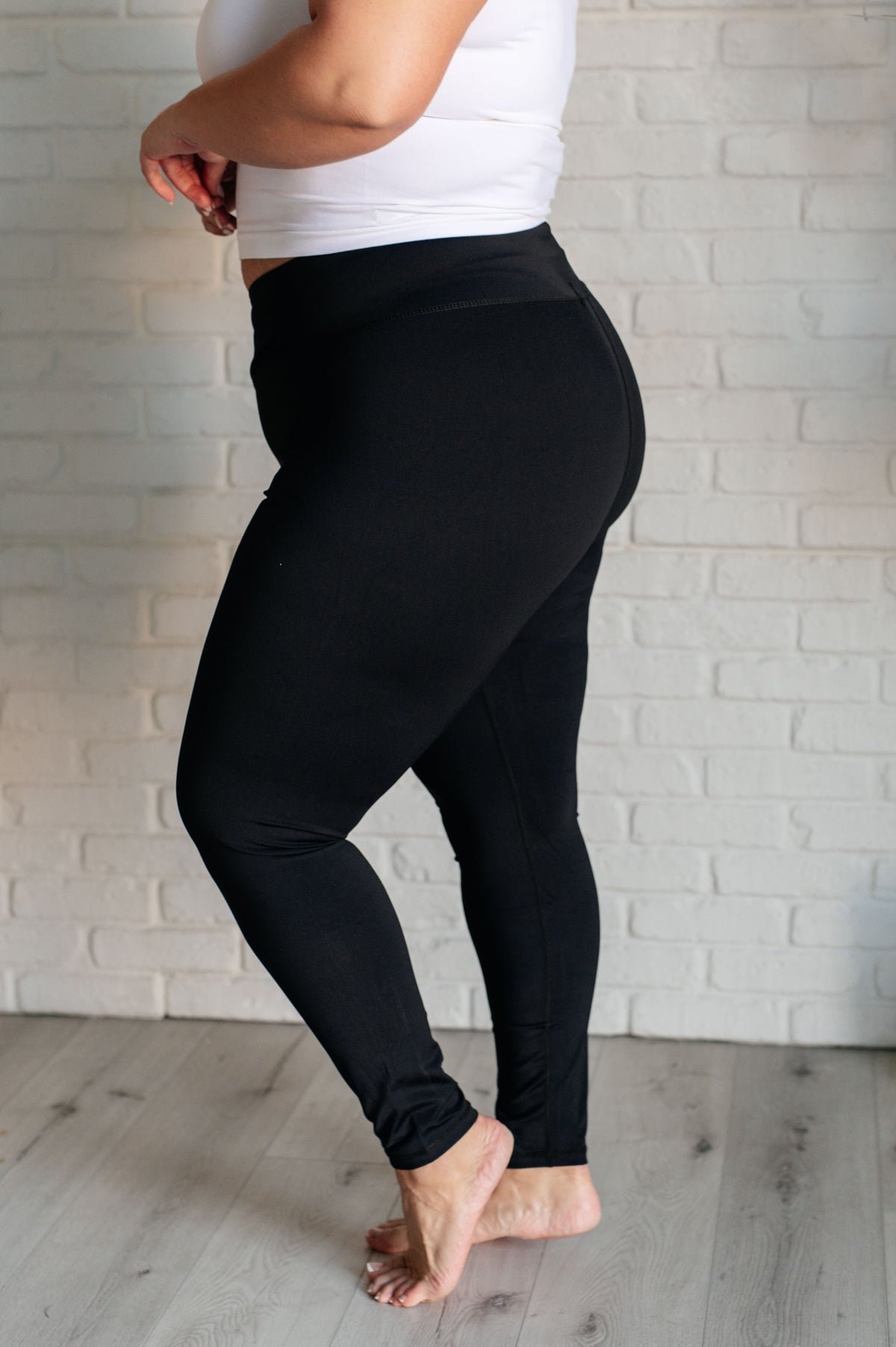 Do The Most V Front Leggings - 12/3/2024