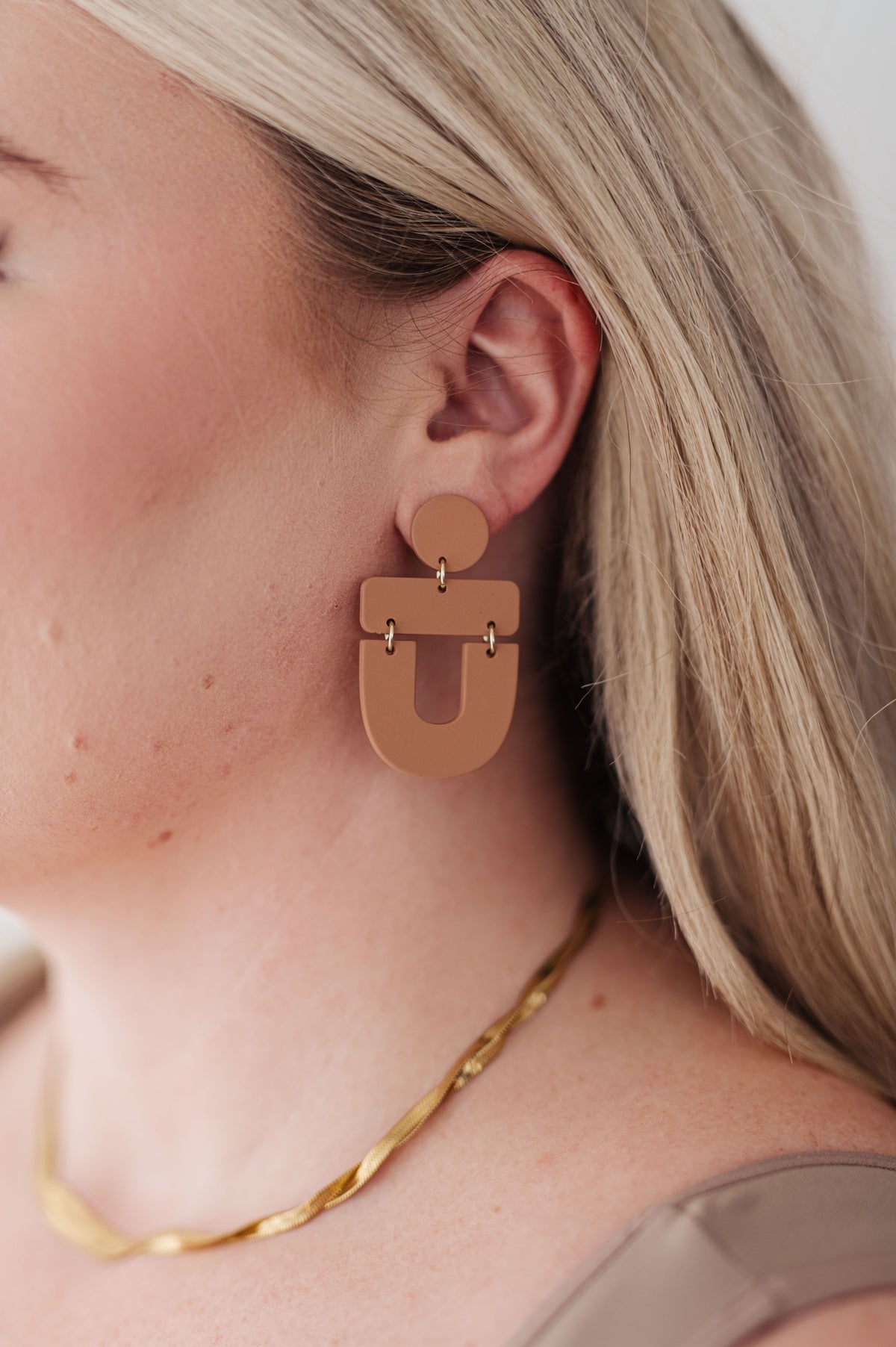 Dreamboat Earrings in Brown - 10/26/2026