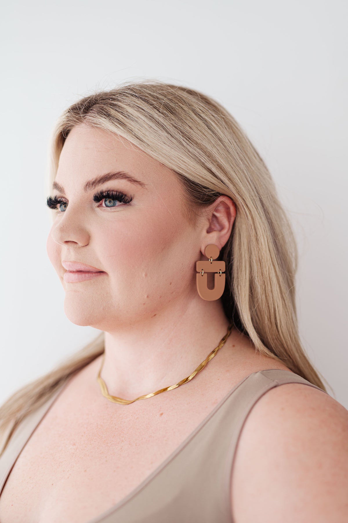 Dreamboat Earrings in Brown - 10/26/2026