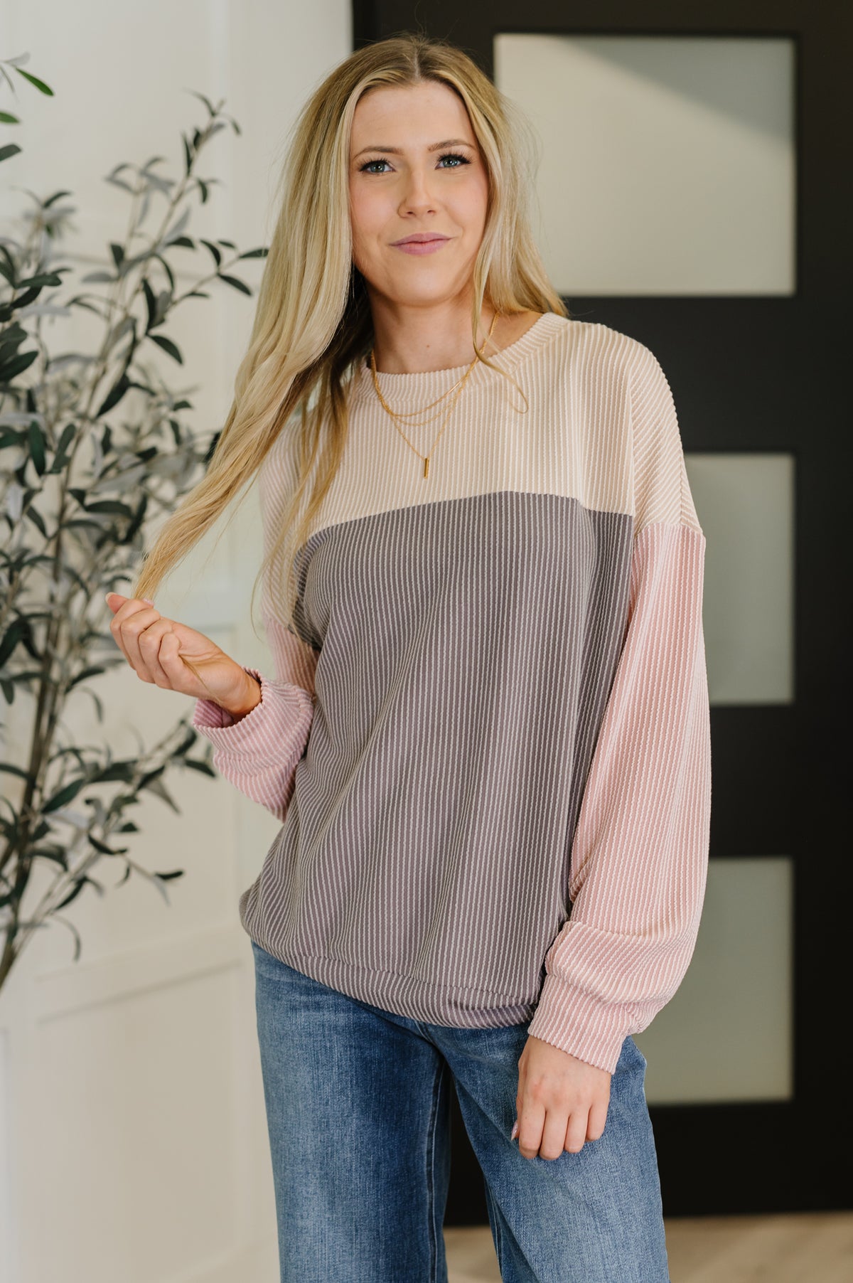 Dual Tones Cable Ribbed Knit Sweater - 9/26/2025