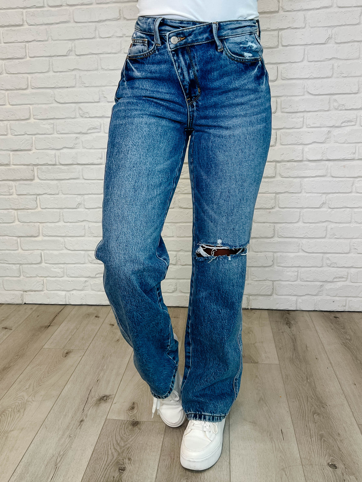 Dylan High Rise Rigid Magic Criss-Cross Waistband Straight Jeans - 3/5/2025