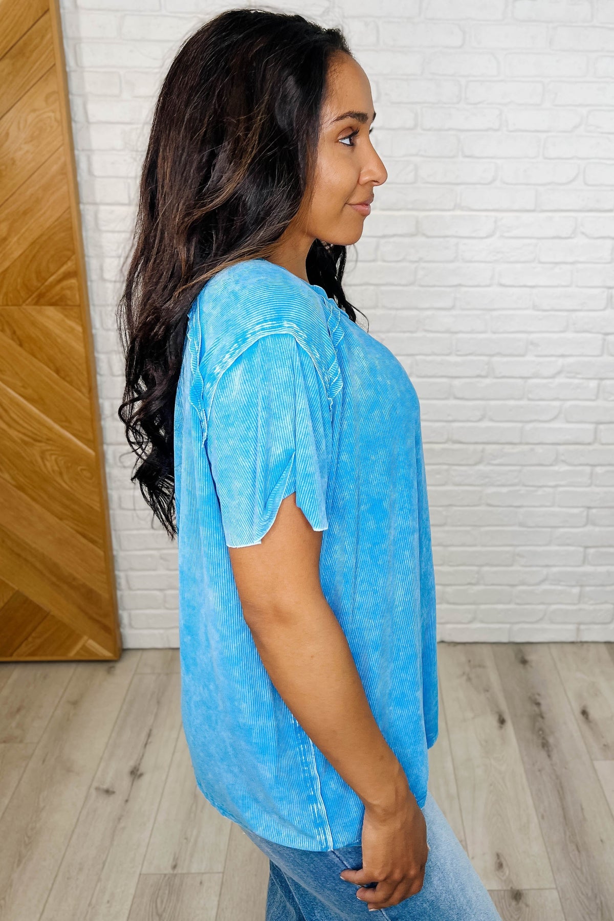 Easy Style Basic Mineral Wash Top in Deep Sky - 3/19/2025