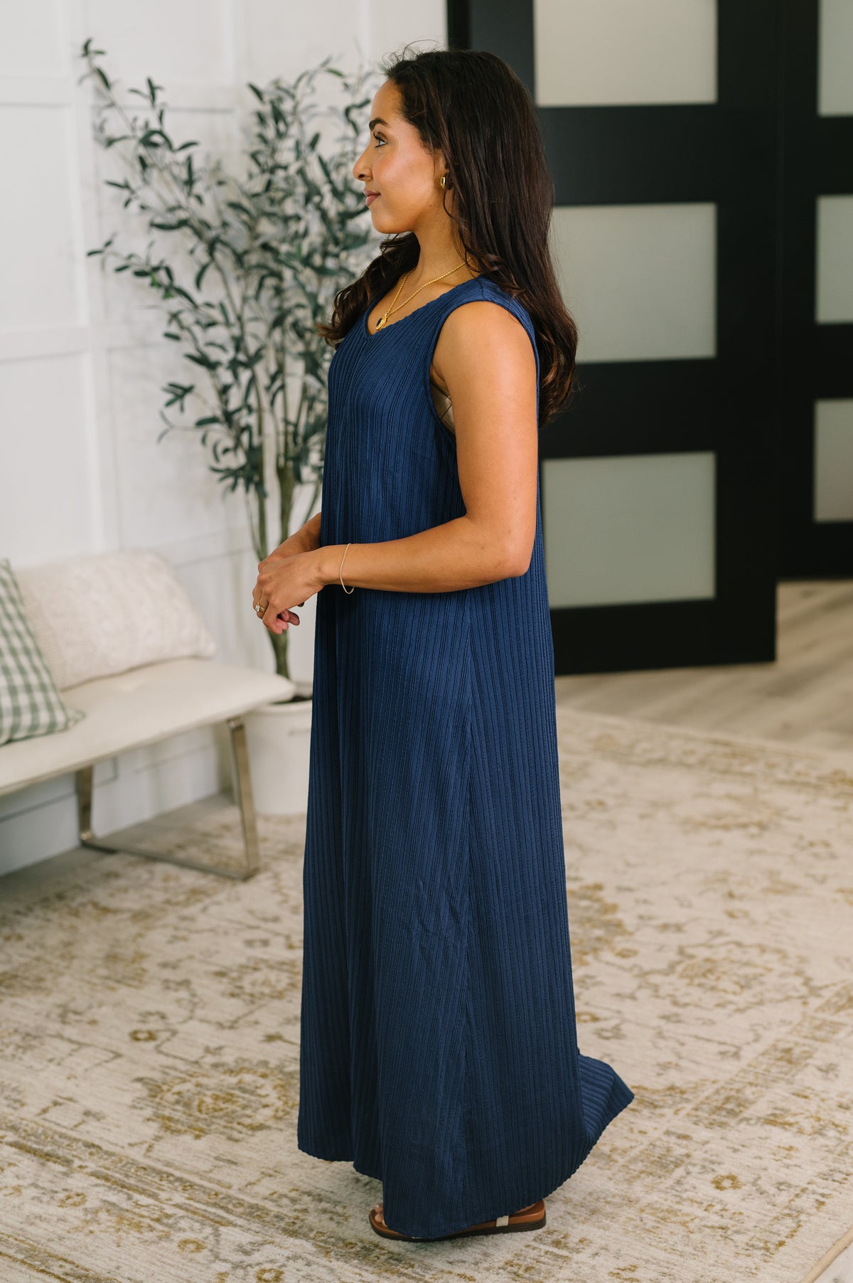 Everything She Wants Sleeveless Maxi Dress in Navy - 5/29/2026