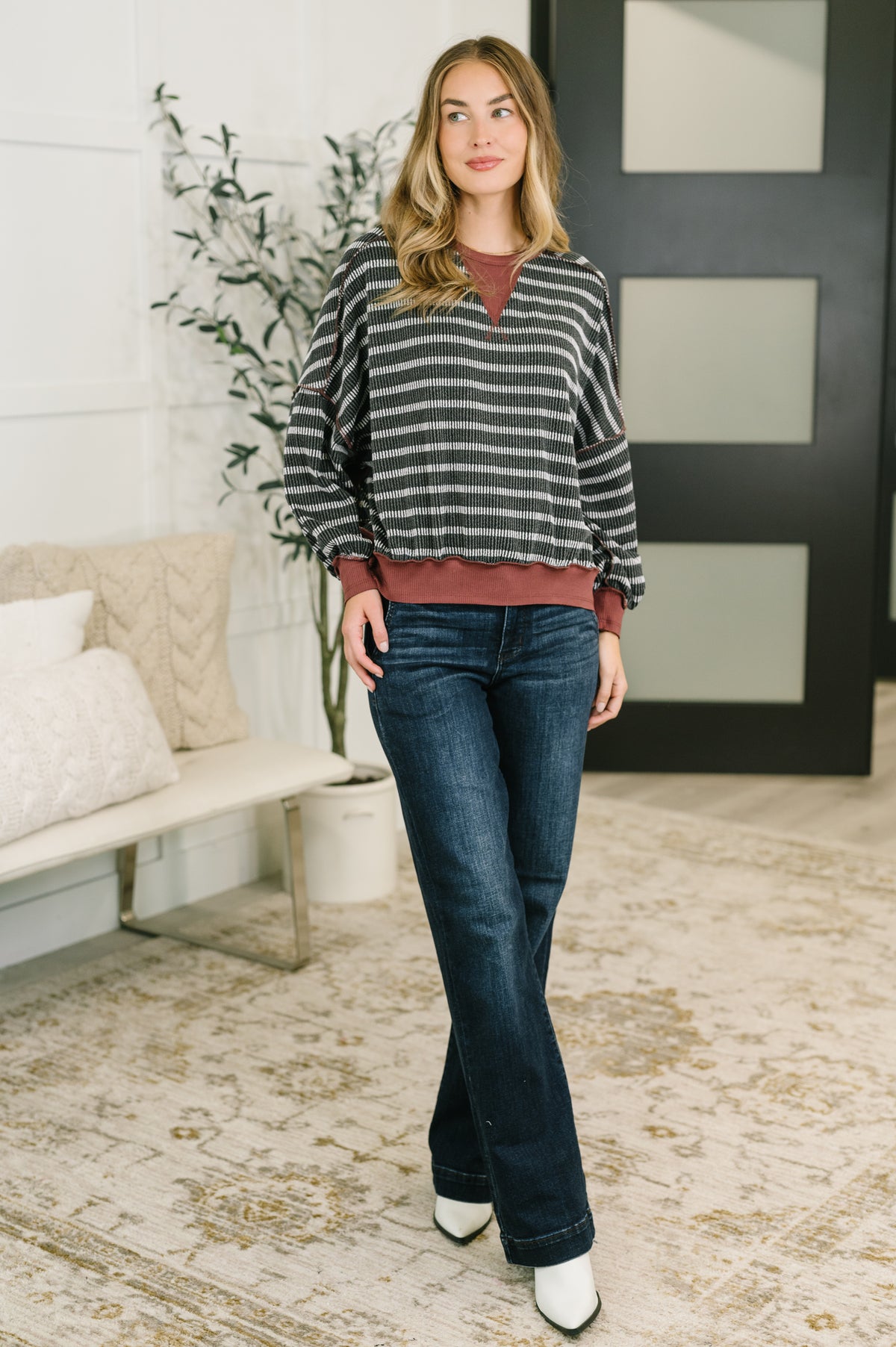 Exceptionally Cozy Contrast Relaxed Pullover - 9/8/2026