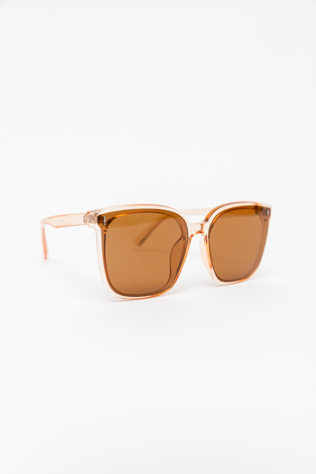 Eye On You Sunglasses in Coral Brown - 6/6/2023