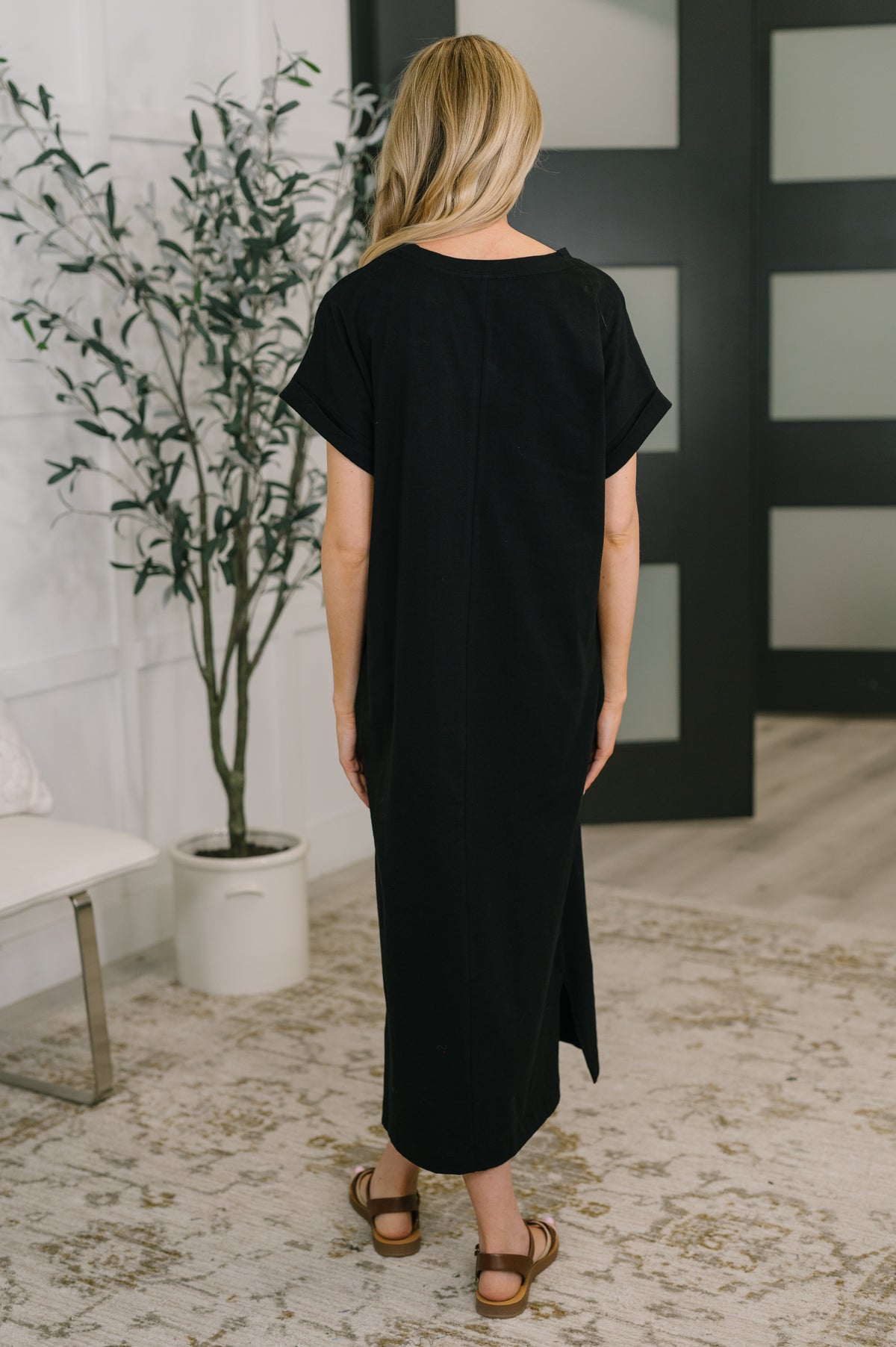 Fix You Right Up Short Sleeve Midi Dress in Black - 4/1/2026