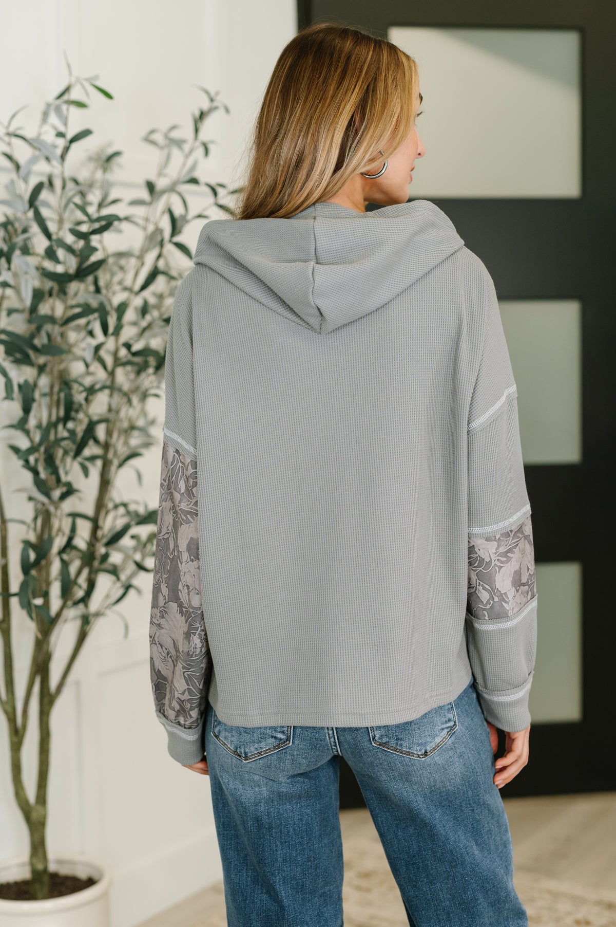 Hang Onto This Feeling Color Block Pullover - 11/4/2025