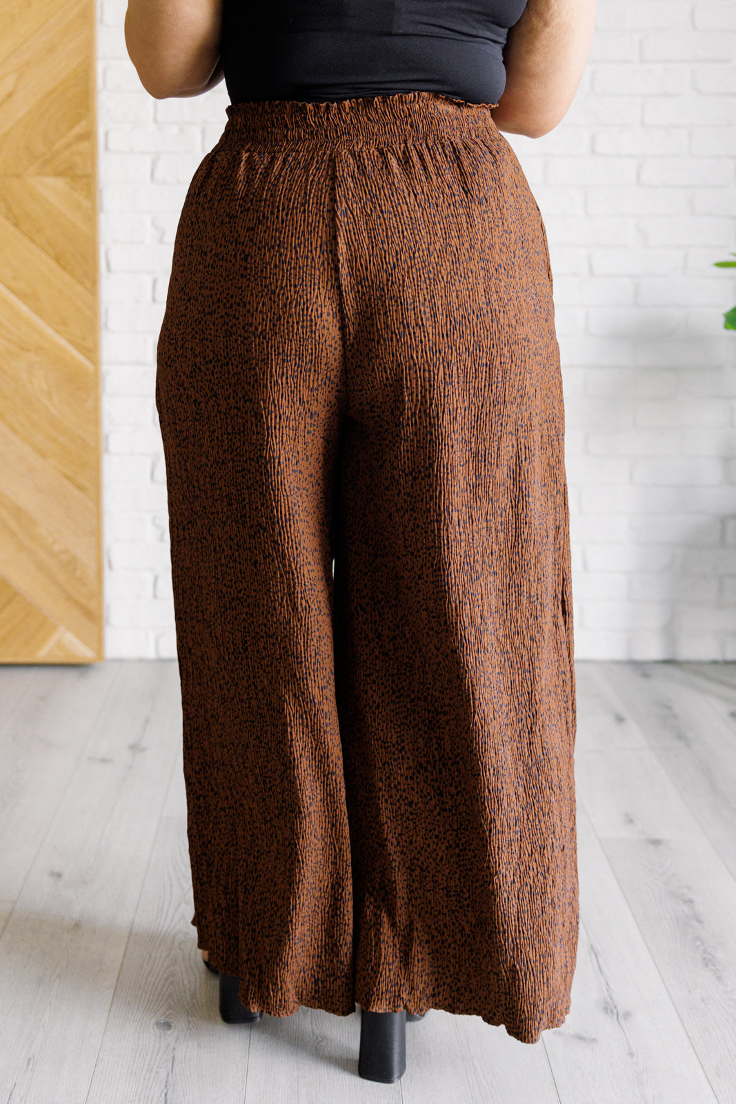 Harmony High Rise Wide Leg Pants in Brown - 10/20/2025