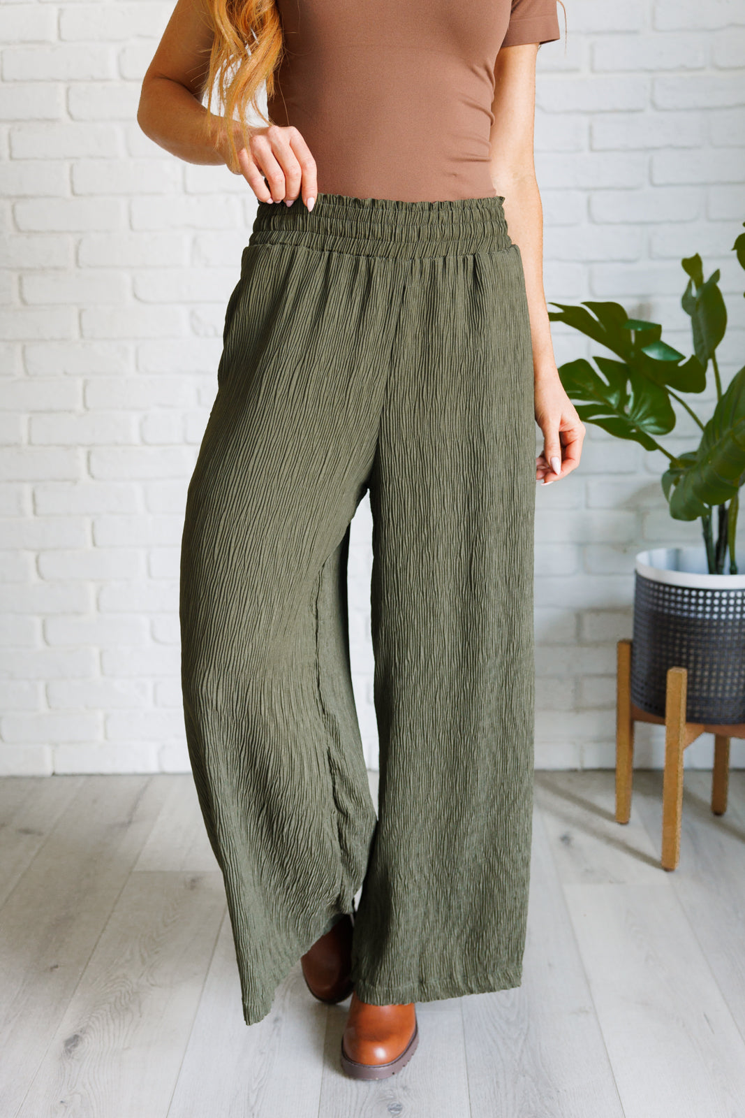 Harmony High Rise Wide Pants in Olive - 1/12/2026