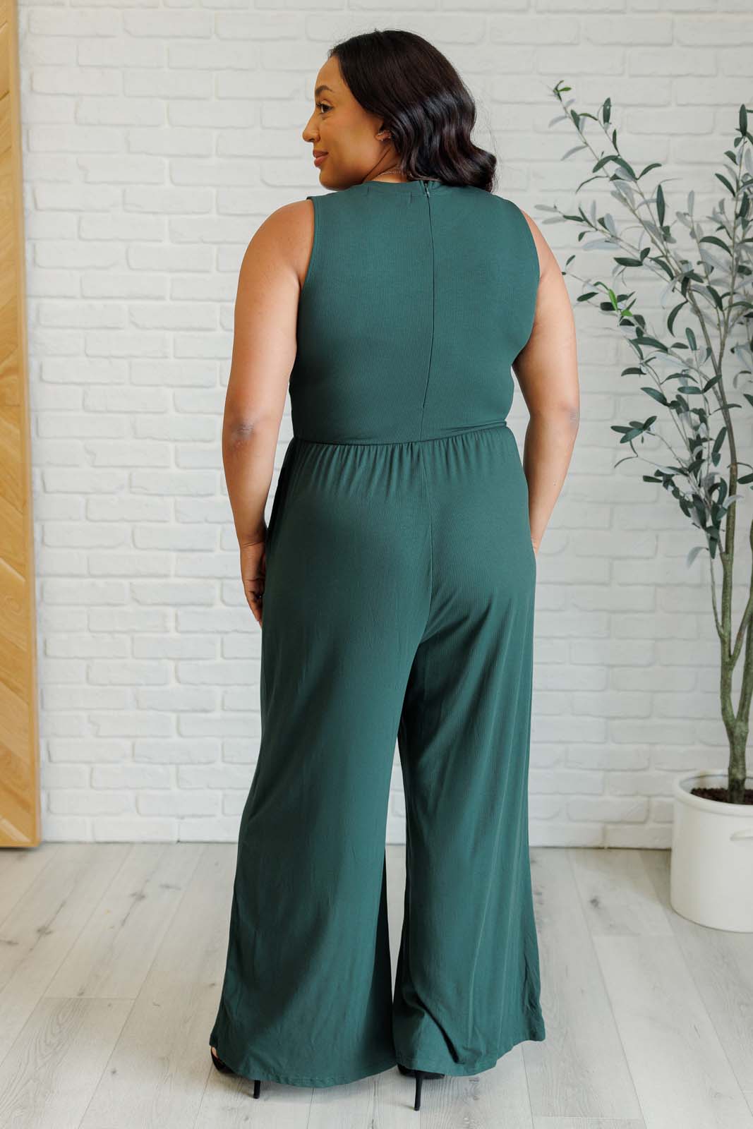 Hilary Wide Leg Jumpsuit in Green - 11/19/2024