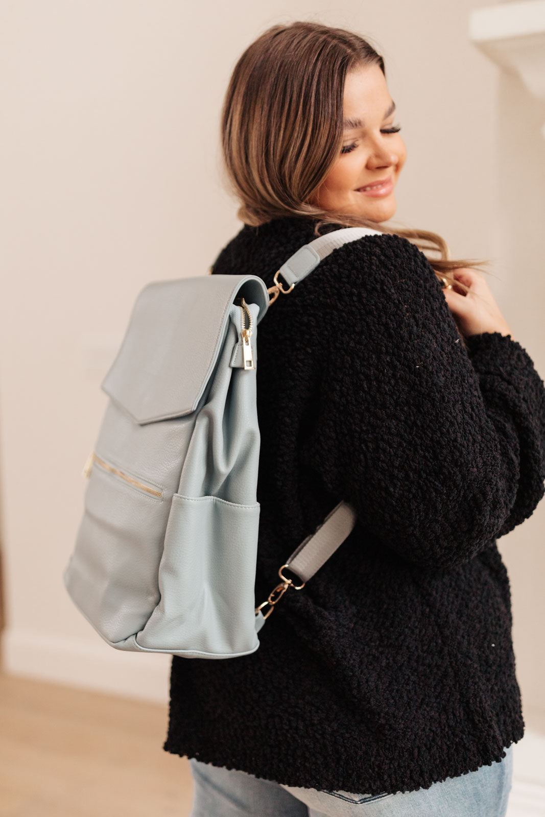 Hot Mom Baby Bag in Blue - 10/9/2026