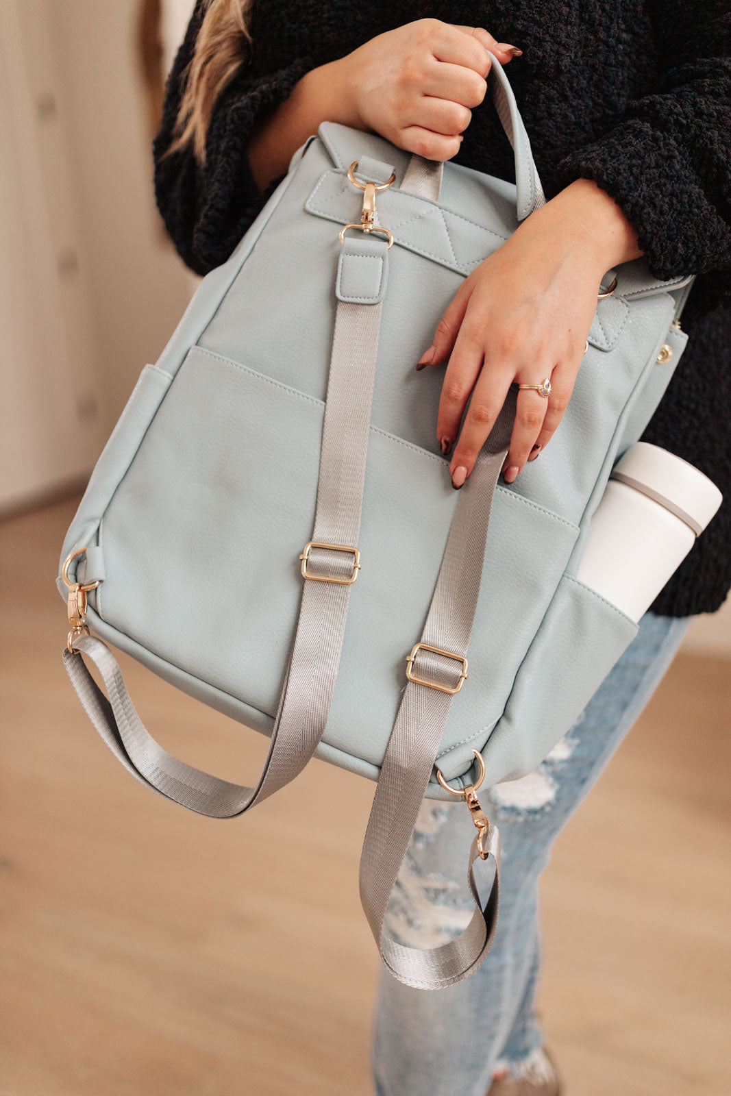Hot Mom Baby Bag in Blue - 10/9/2026