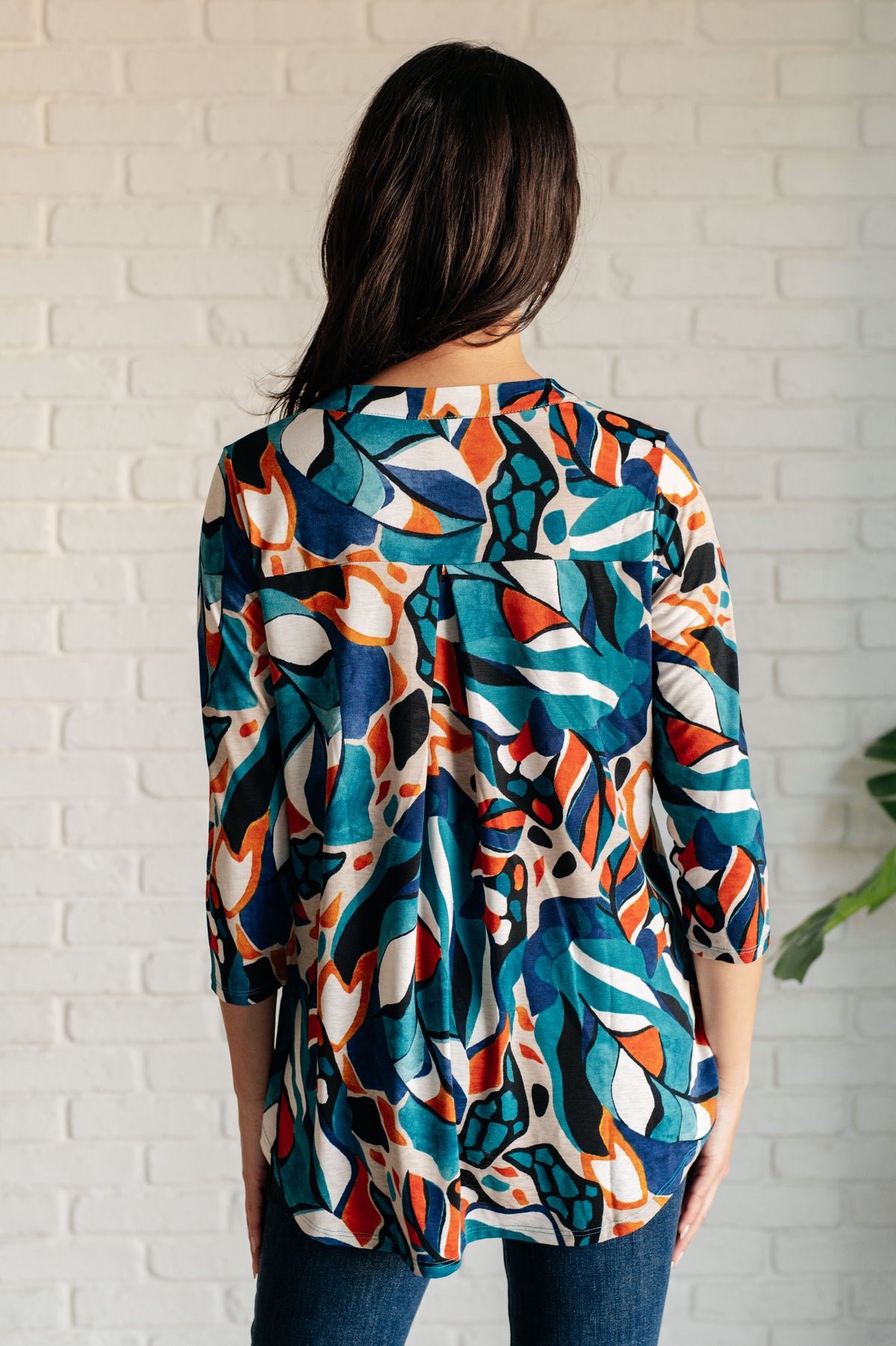 I Think Different Top in Abstract Teal - 8/18/2025