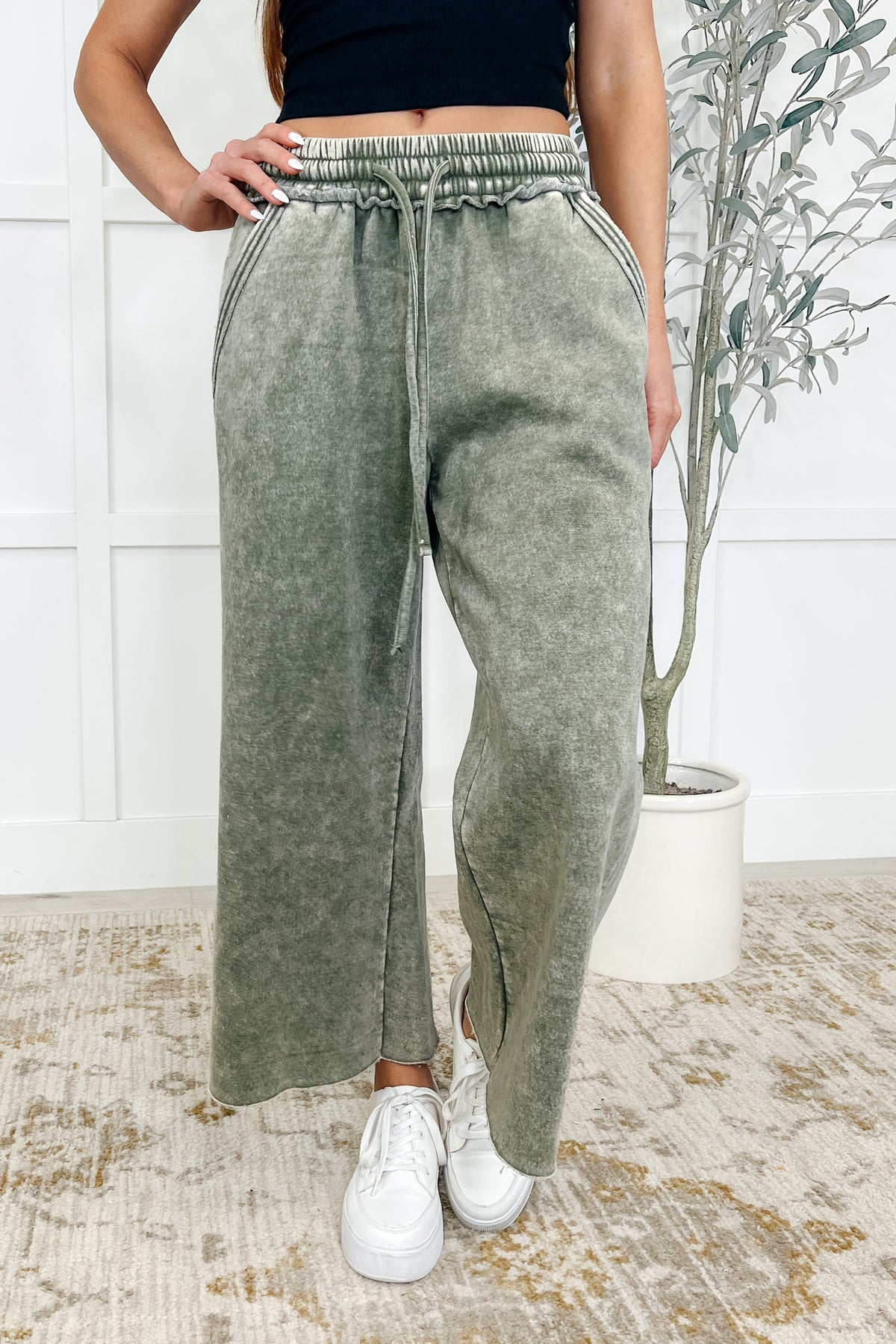 In or Out Wide Leg Cropped Pants Lt Olive - 5/7/2025