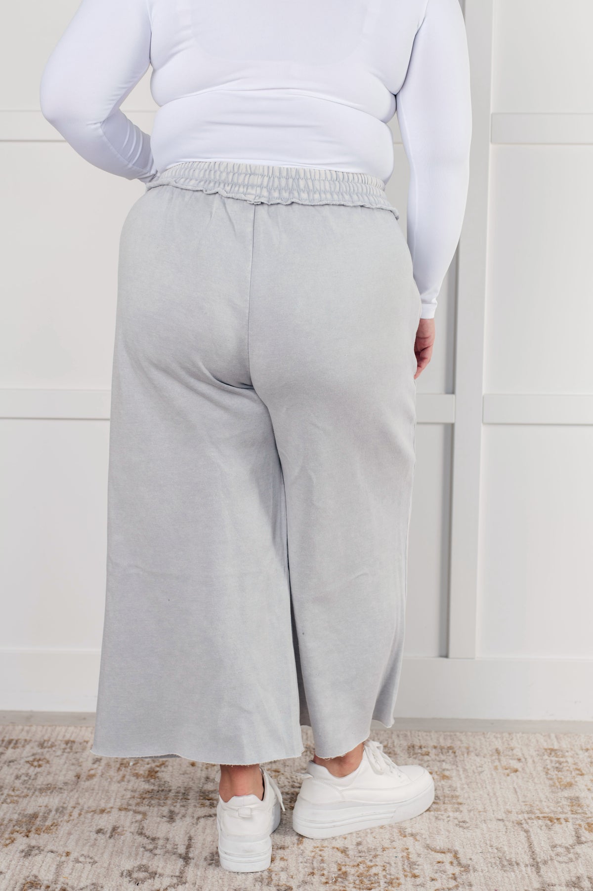 In or Out Wide Leg Cropped Pants in Light Grey - 12/18/2024