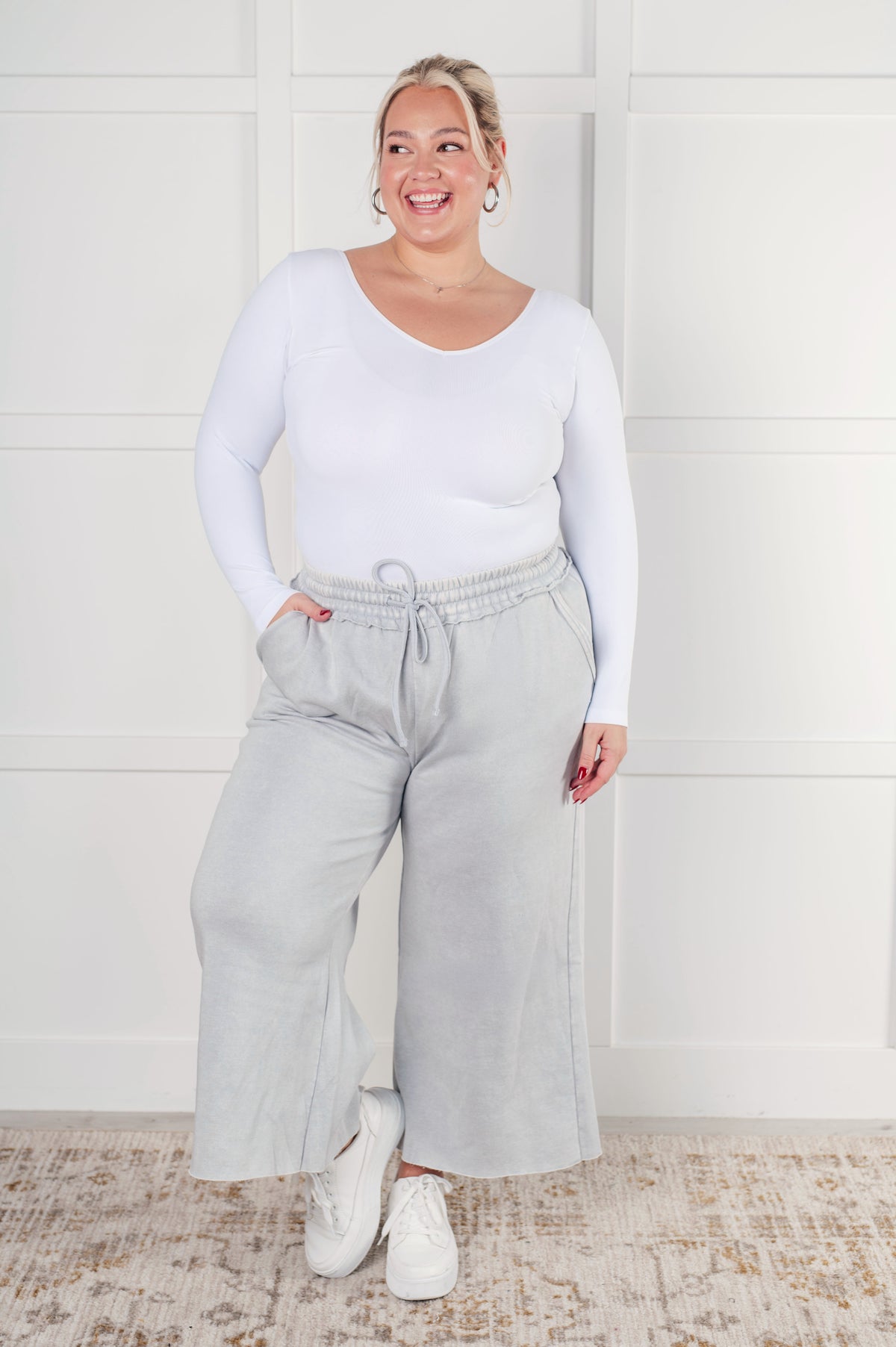 In or Out Wide Leg Cropped Pants in Light Grey - 12/18/2024