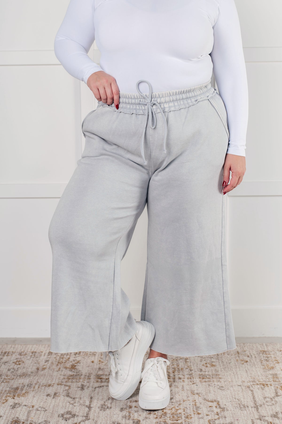 In or Out Wide Leg Cropped Pants in Light Grey - 12/18/2024