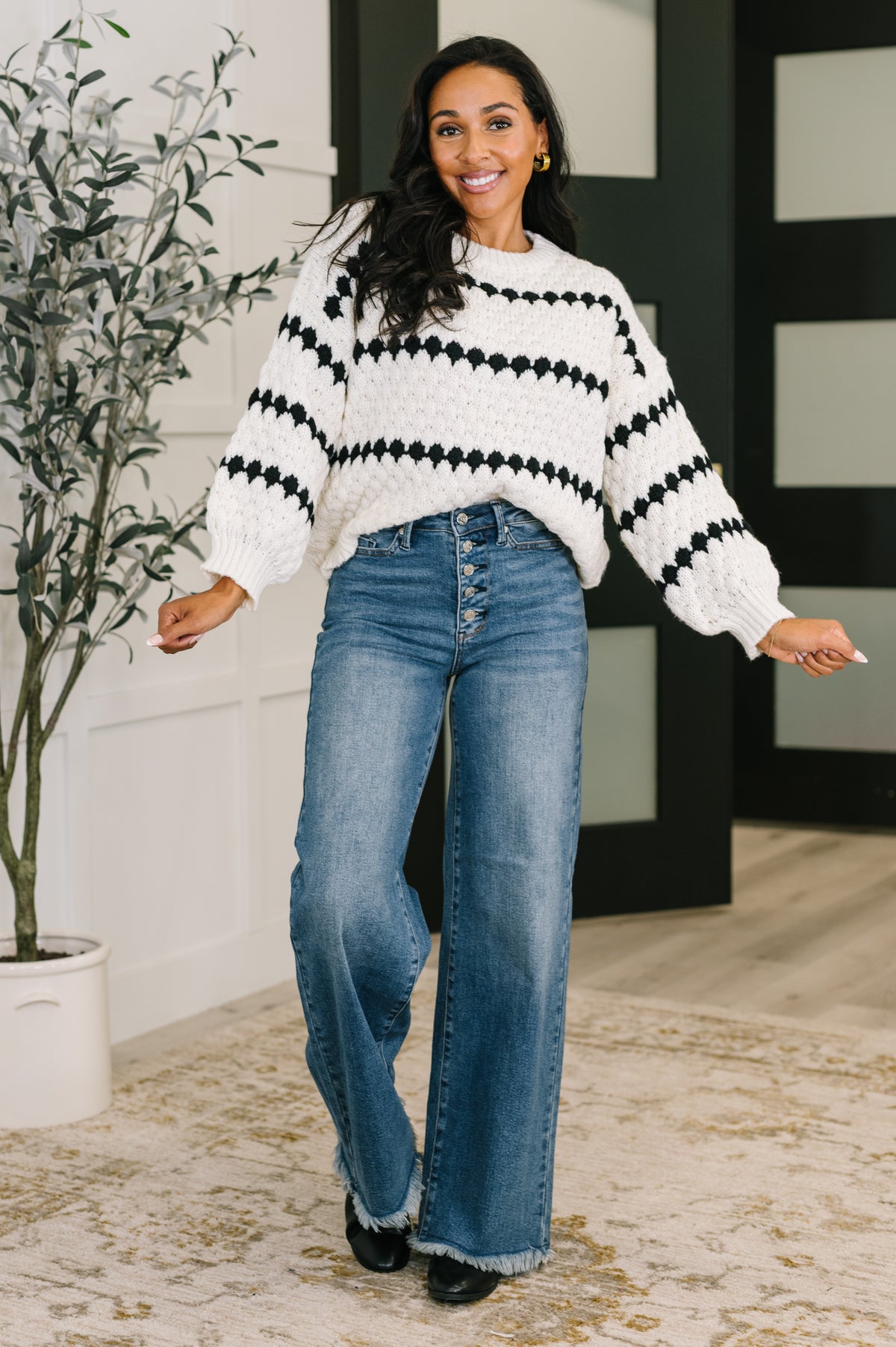 Ivy Lane Textured Sweater in White and Black - 10/21/2025