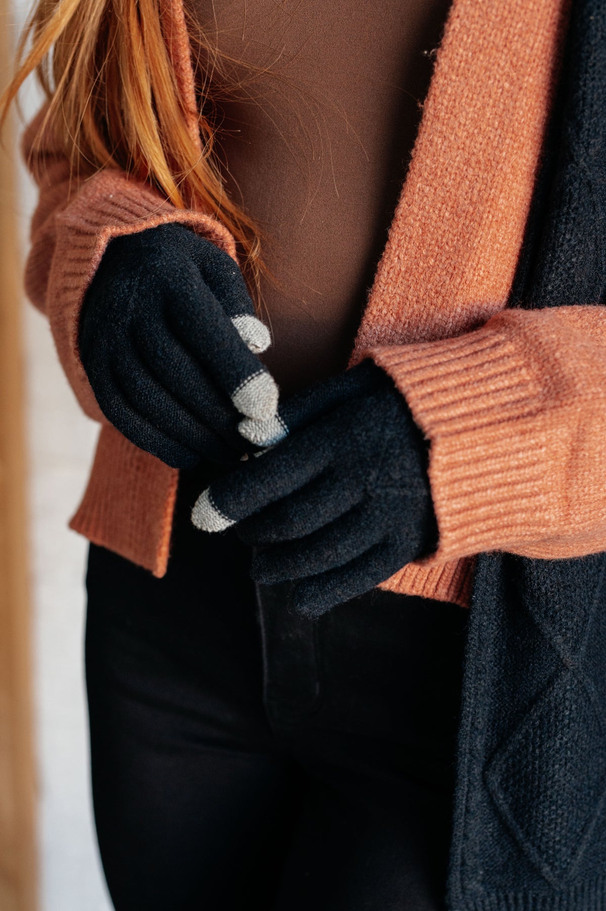 Jane Frost Beanie, Glove, and Scarf Set In Black - 12/4/2024