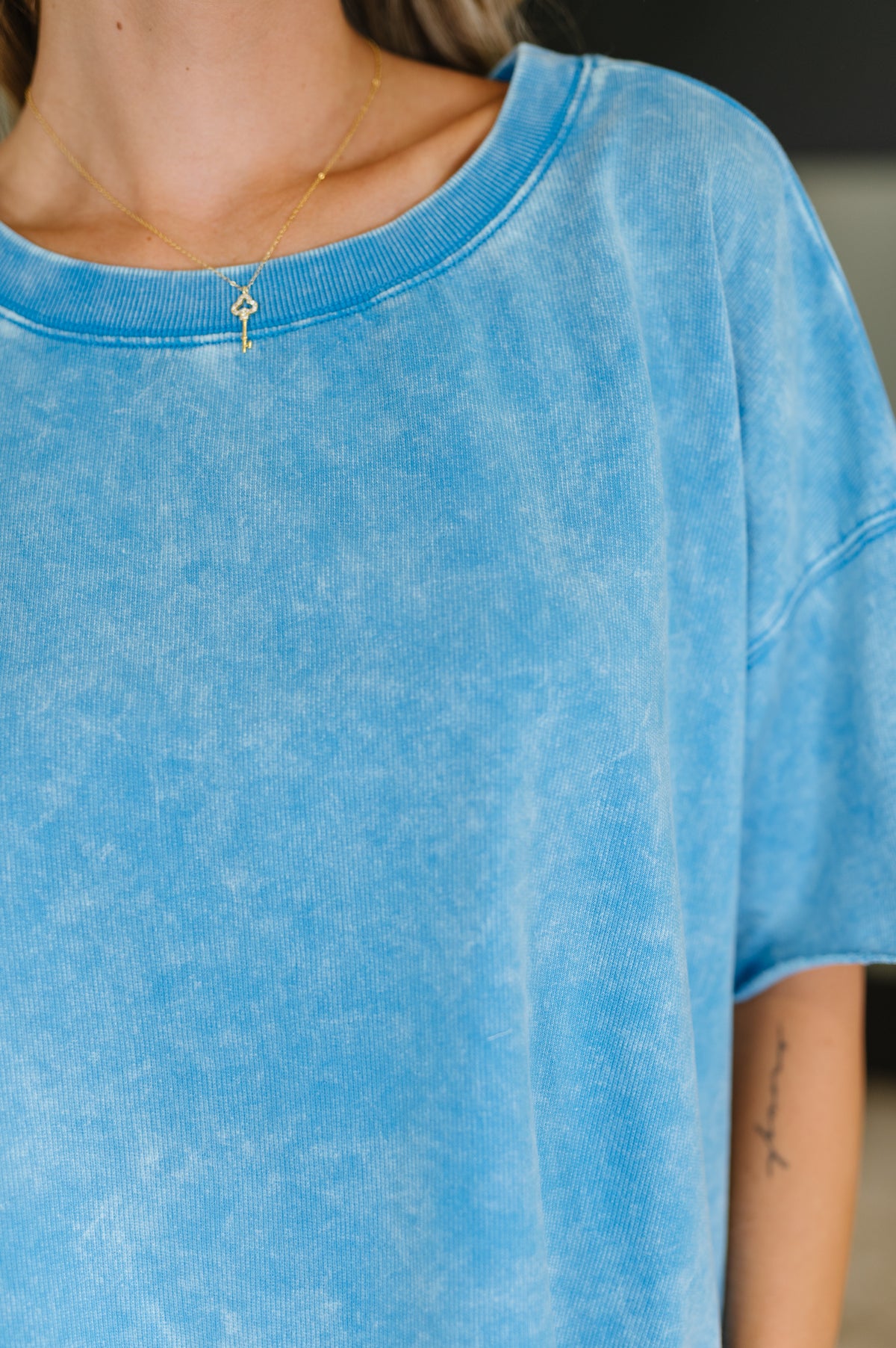 Just My Type Mineral Wash Relaxed Top in Deep Sky - 7/9/2025
