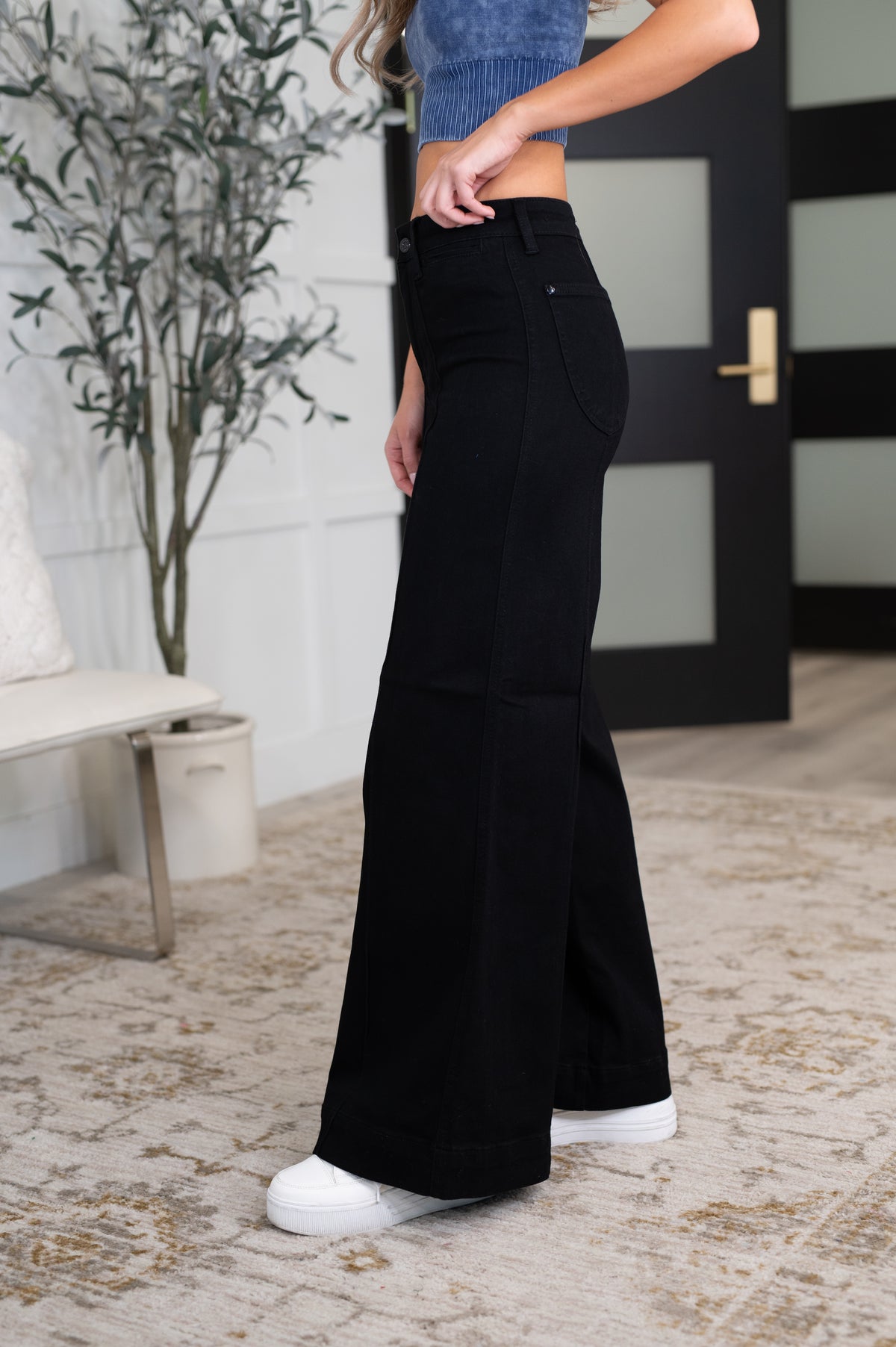 Penelope High Waist Palazzo Jean in Black - 10/7/2026