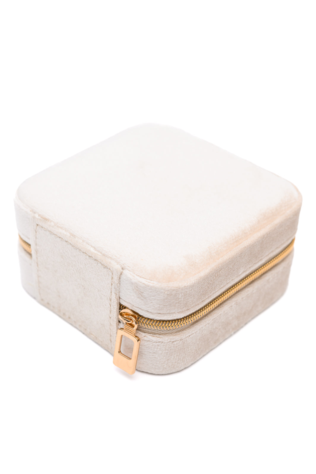 Kept and Carried Velvet Jewelry Box in Ivory - 11/29/2024