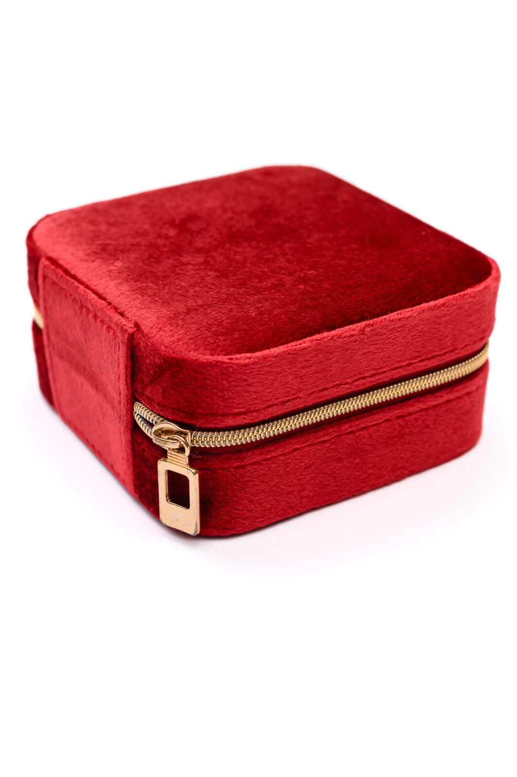 Kept and Carried Velvet Jewelry Box in Red - 11/29/2024