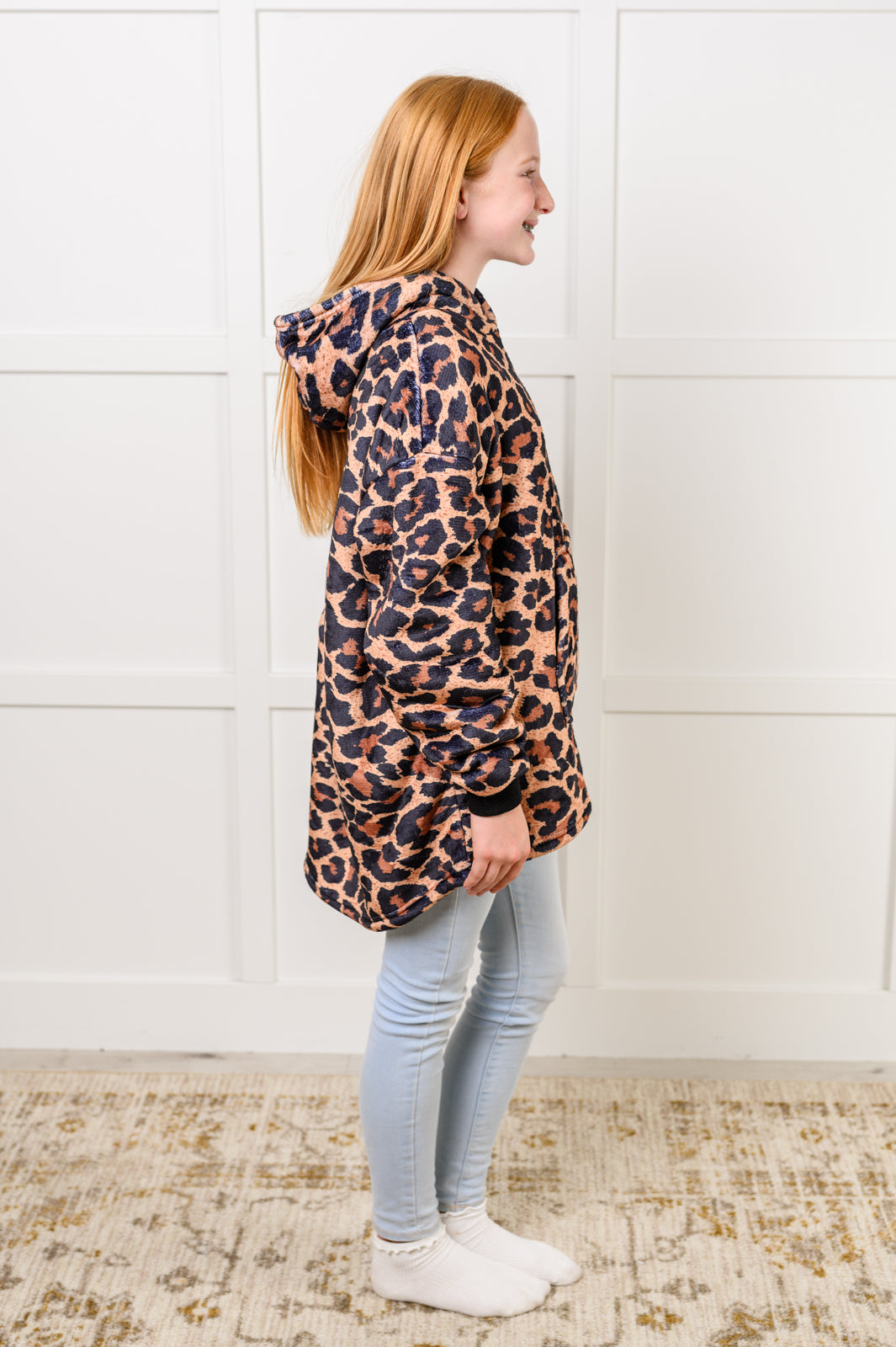 Kids Oversized Hoodie Blanket in Leopard - 12/6/2024