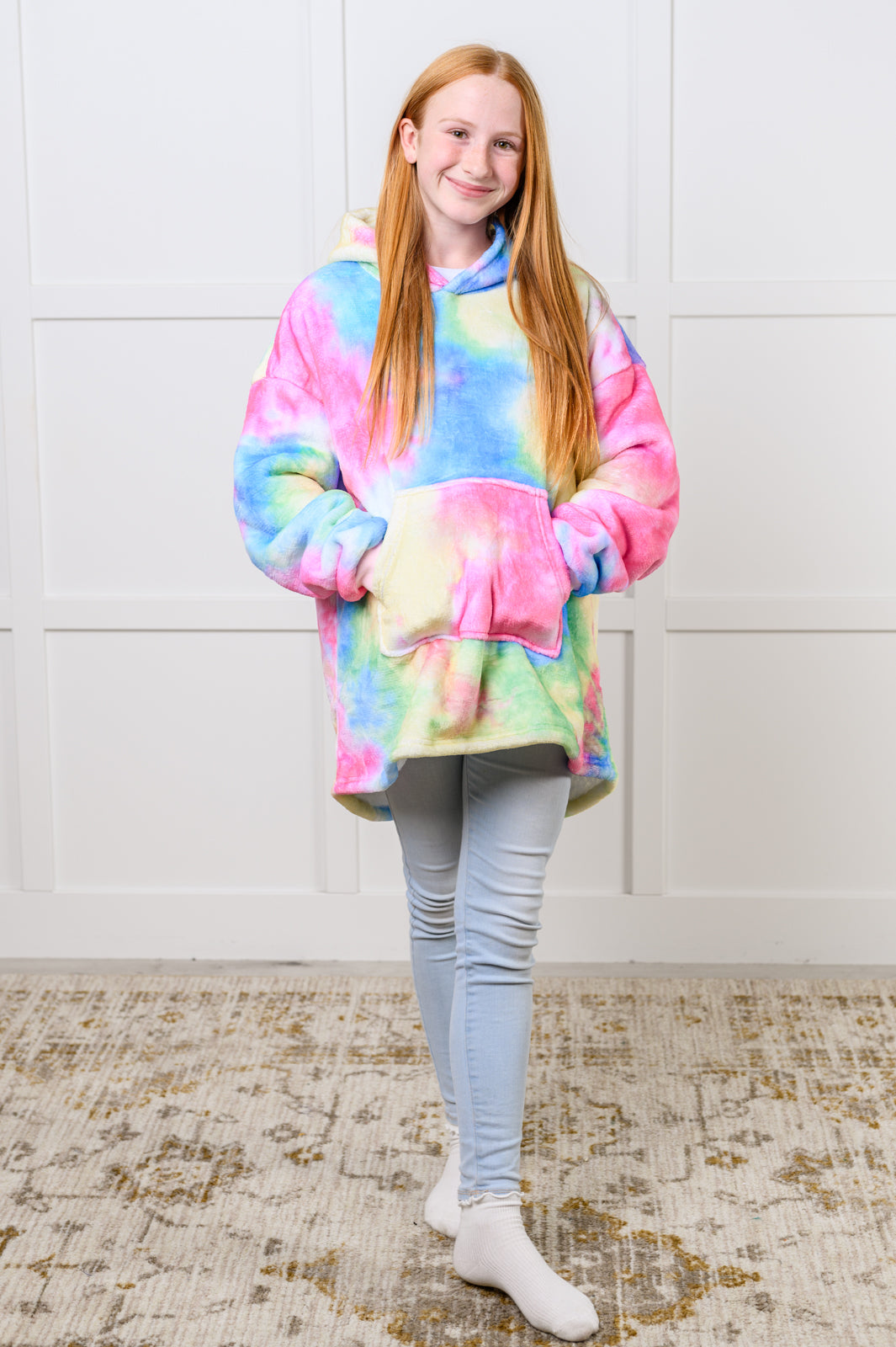 Kids Oversized Hoodie Blanket in Rainbow - 12/6/2024