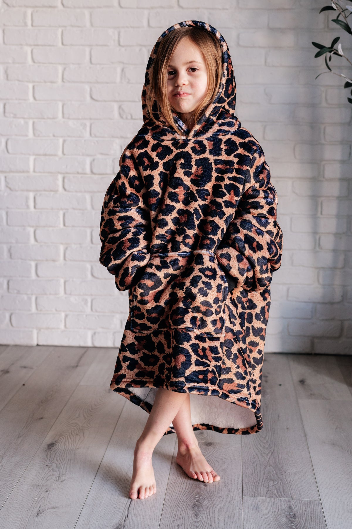 Kids Oversized Hoodie Blanket in Leopard - 12/6/2024