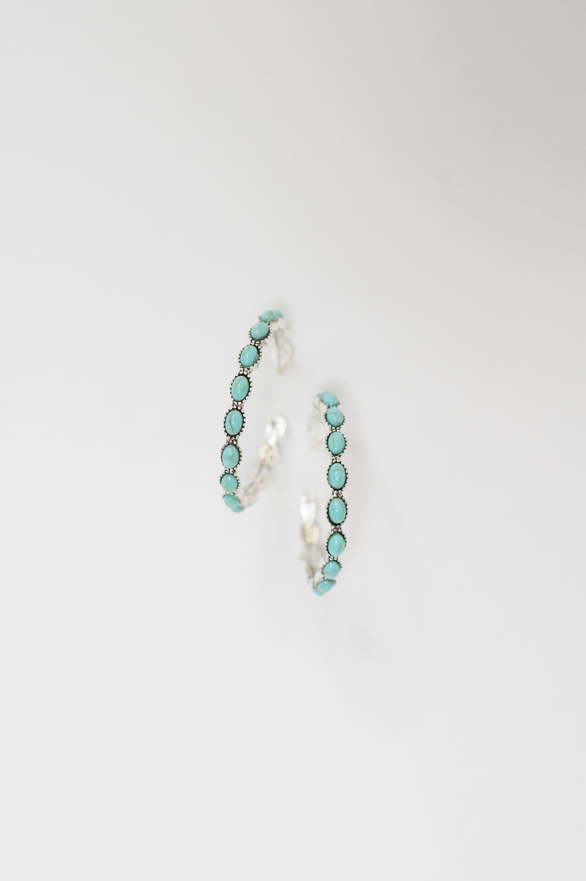 Laguna Luxe Hoops - 10/9/2026
