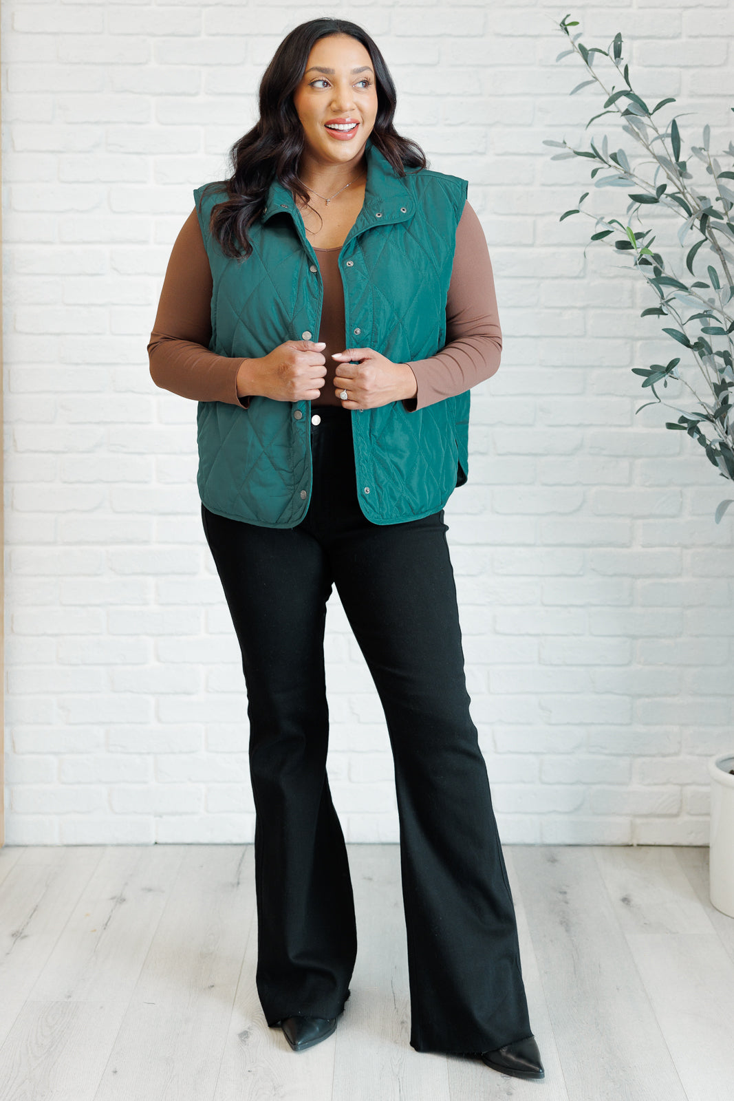 Layering Queen Quilted Puffer Vest in Hunter Green - 11/19/2024