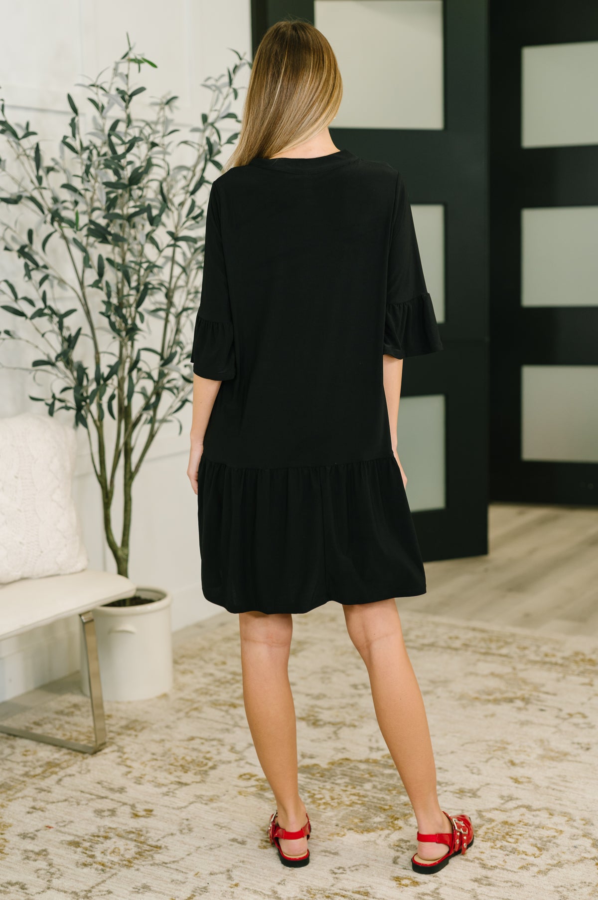 Lizzy Sunday Dress in Black - 1/30/2026
