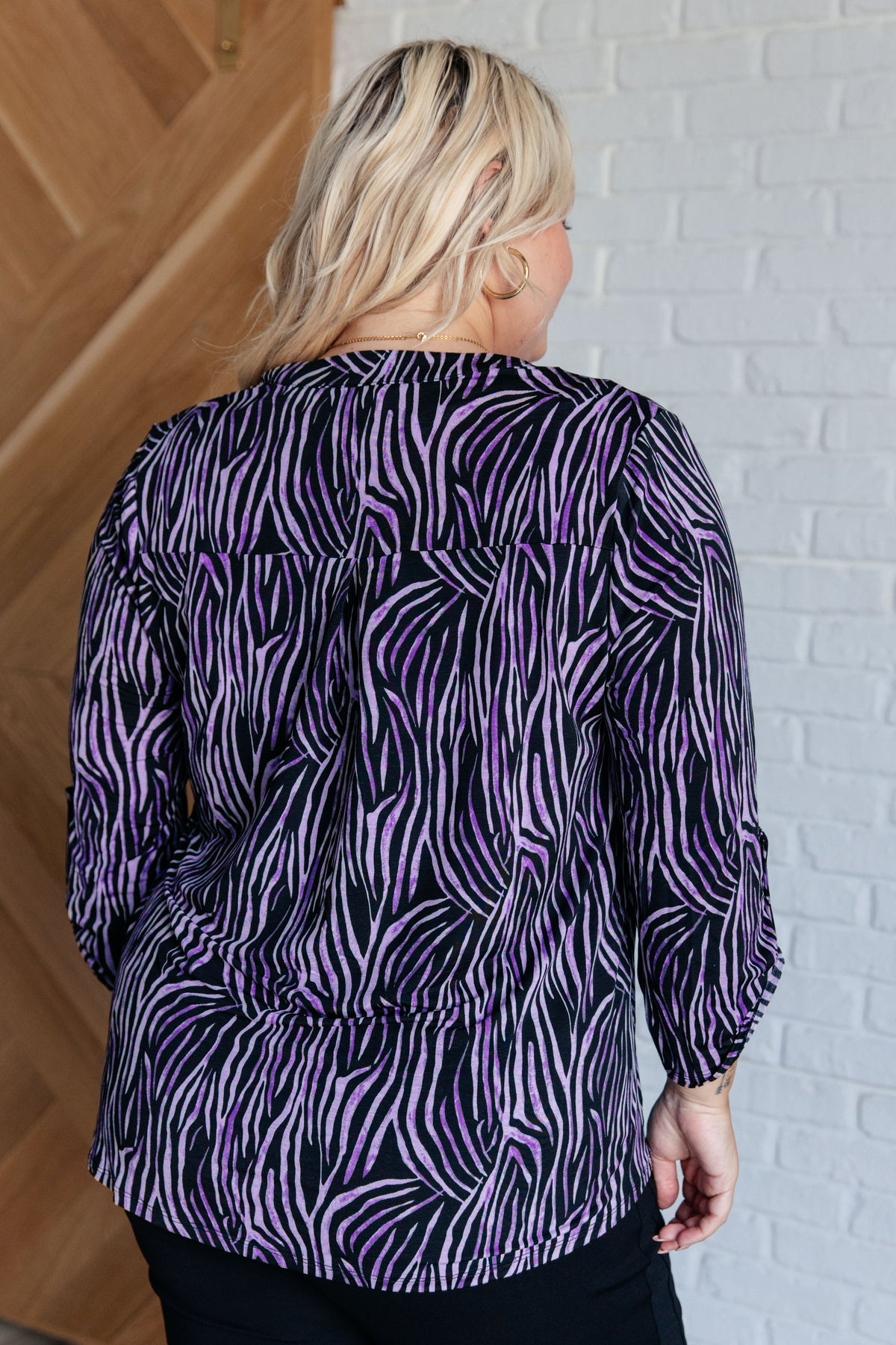 Lizzy Top in Violet and Black Multi Stroke - 8/22/2024